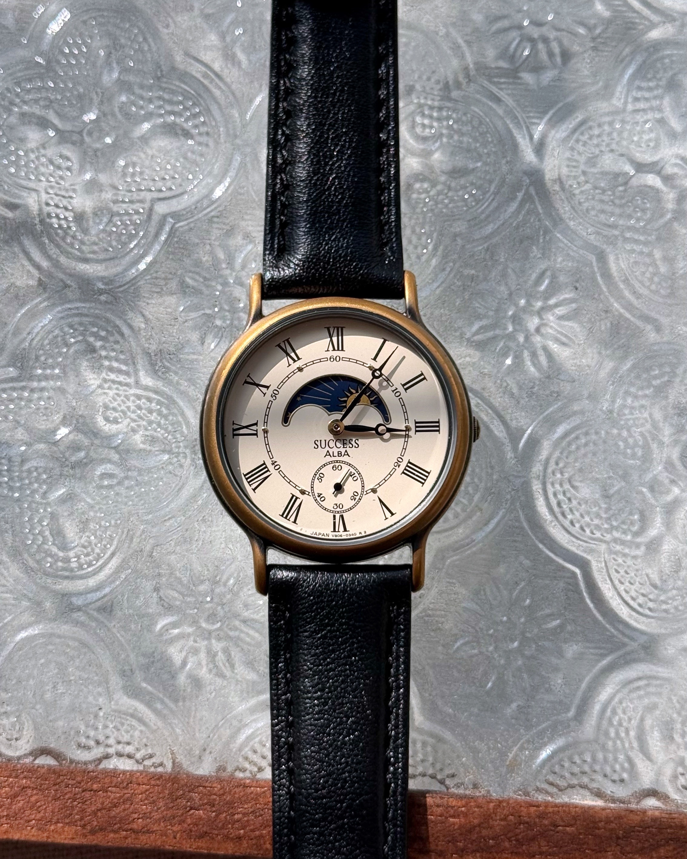 ALBA 90s Vintage Watch A0093 / A0094