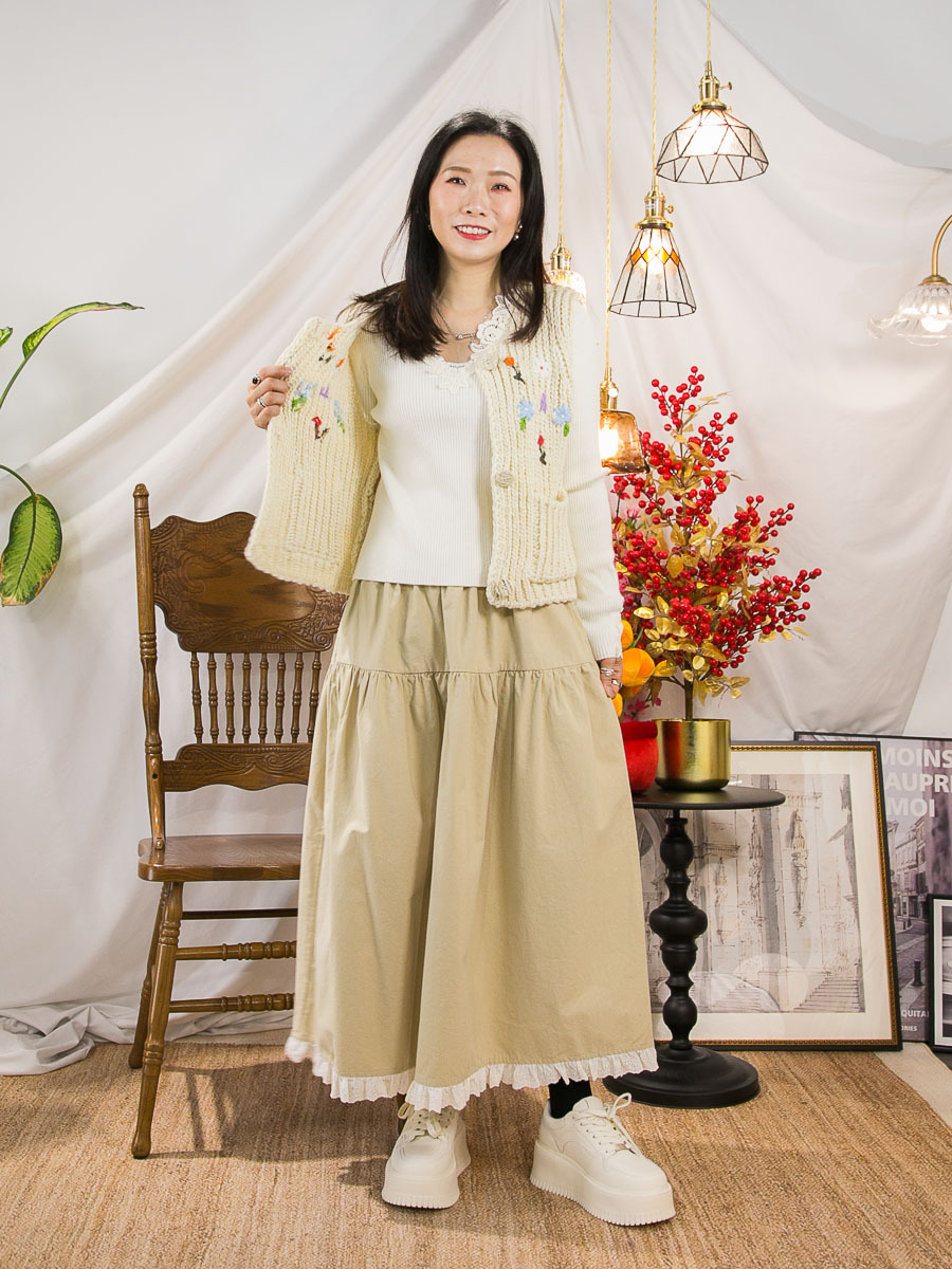 ⬇️開倉低至半價😱FINALSALE📣全開胸扣鈕．拼色花花刺繡．扭紋毛毛冷料 背心外套【不設退換】