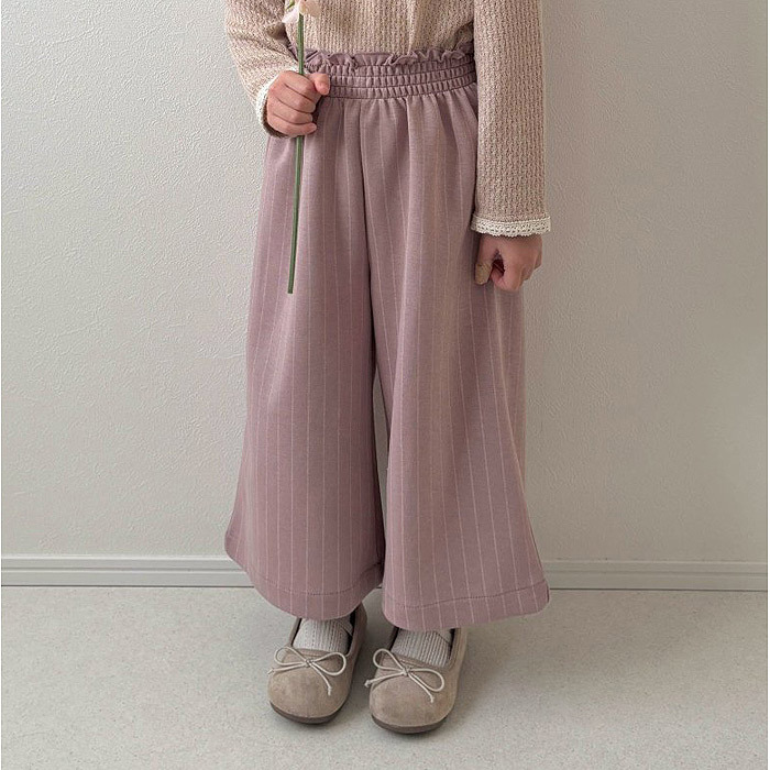 正韓春Monpetitbebe 兩色復古花苞直條褲