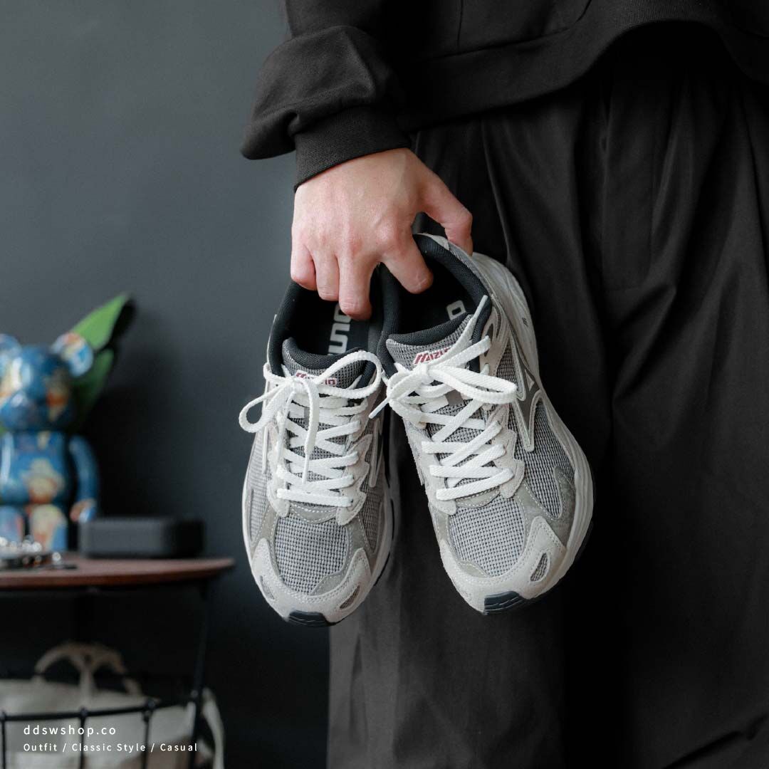 "代購" Mizuno Racer S  復古跑鞋 灰棕色 D1GH253507