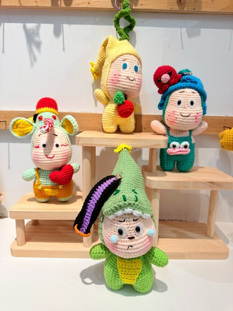 『蘋果』各種造型星星人吊飾『約15-19cm』