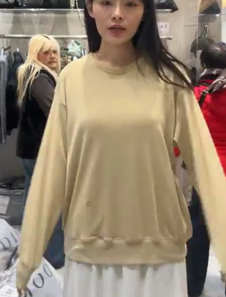 RB5418 簡約薄衛衣 *特價* (優惠碼同充值購物金不適用)