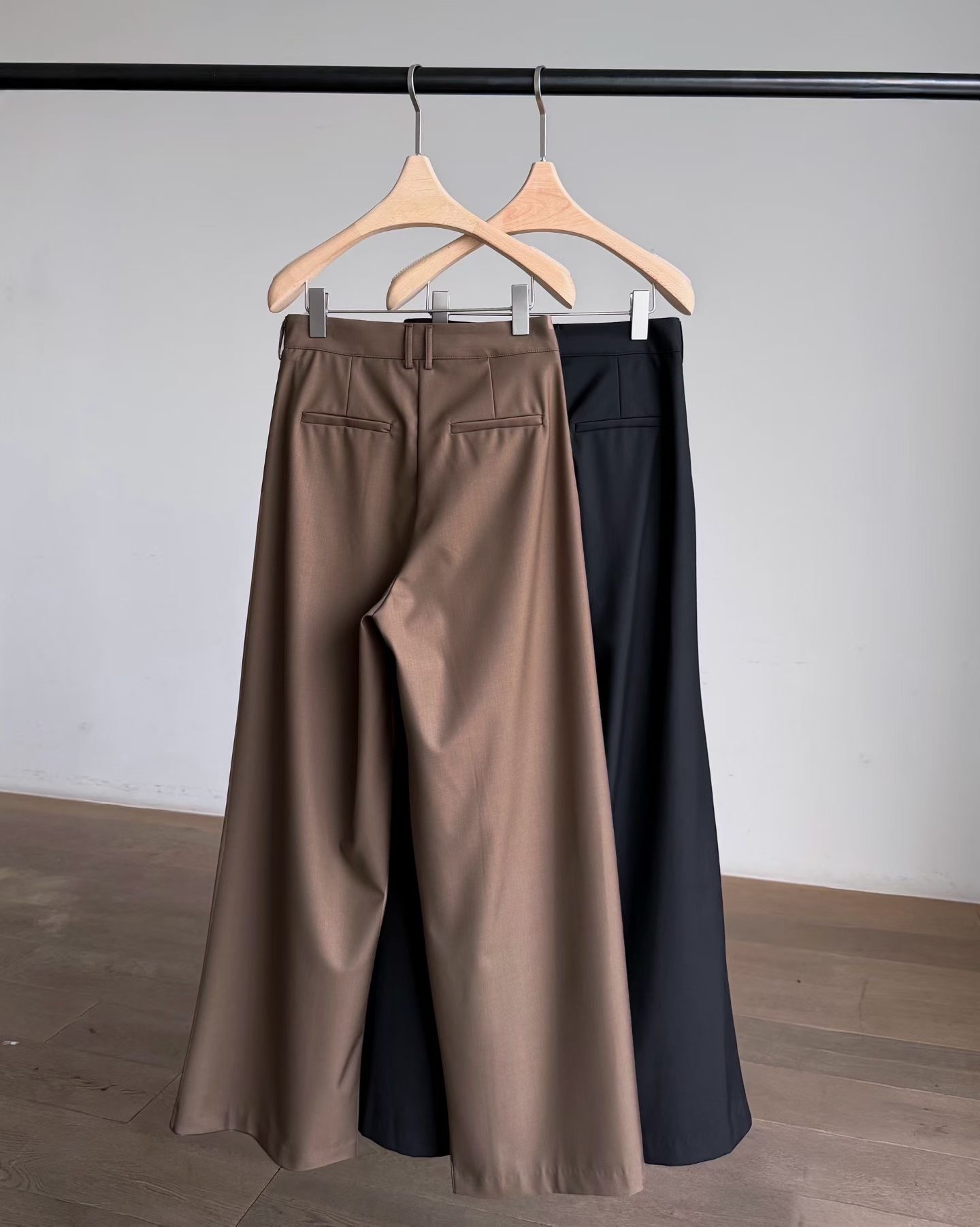 RD2617 細褶寬鬆西褲