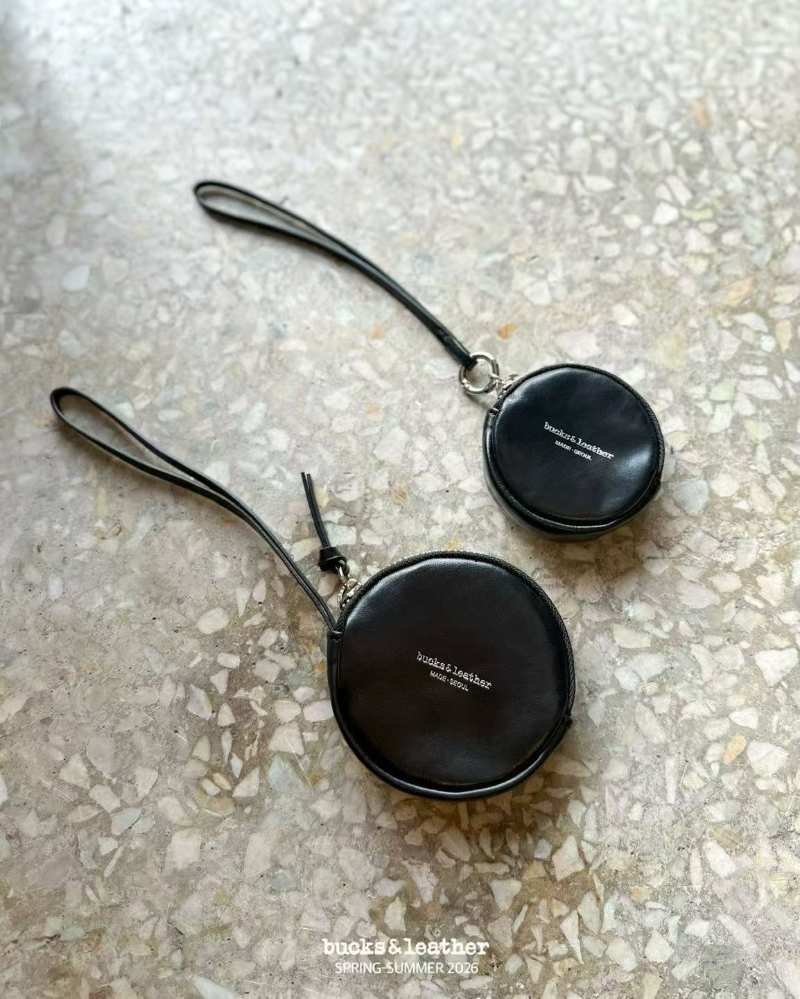 SS26 BL mini 圓形ipod bag