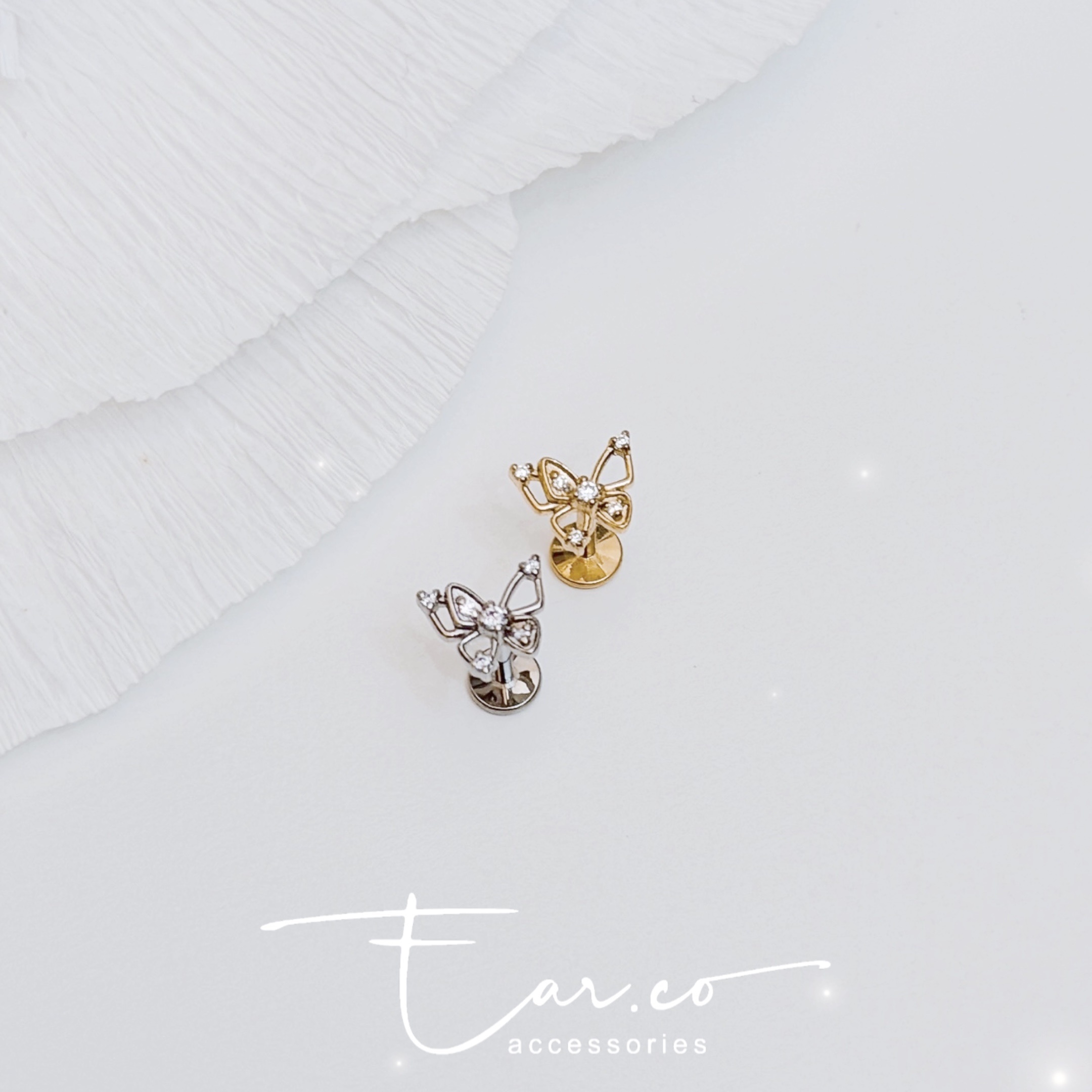 精緻鏤空小蝴蝶平頭耳門/耳珠/耳骨釘 [G23 Titanium]