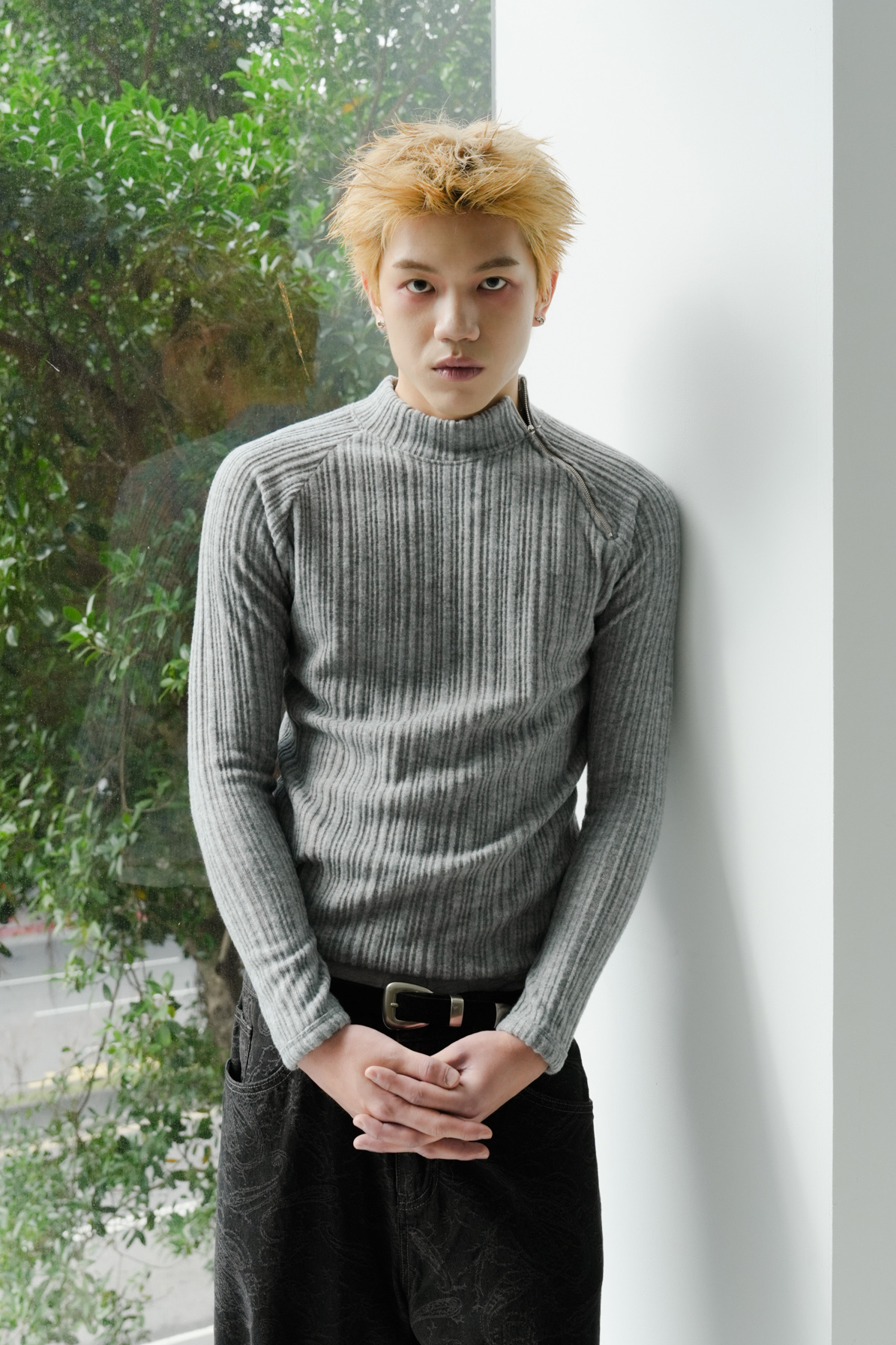 mock neck side zipper top #上衣