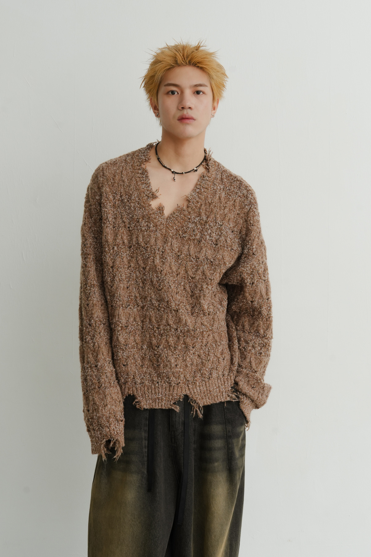 v neck distressed knit #毛衣