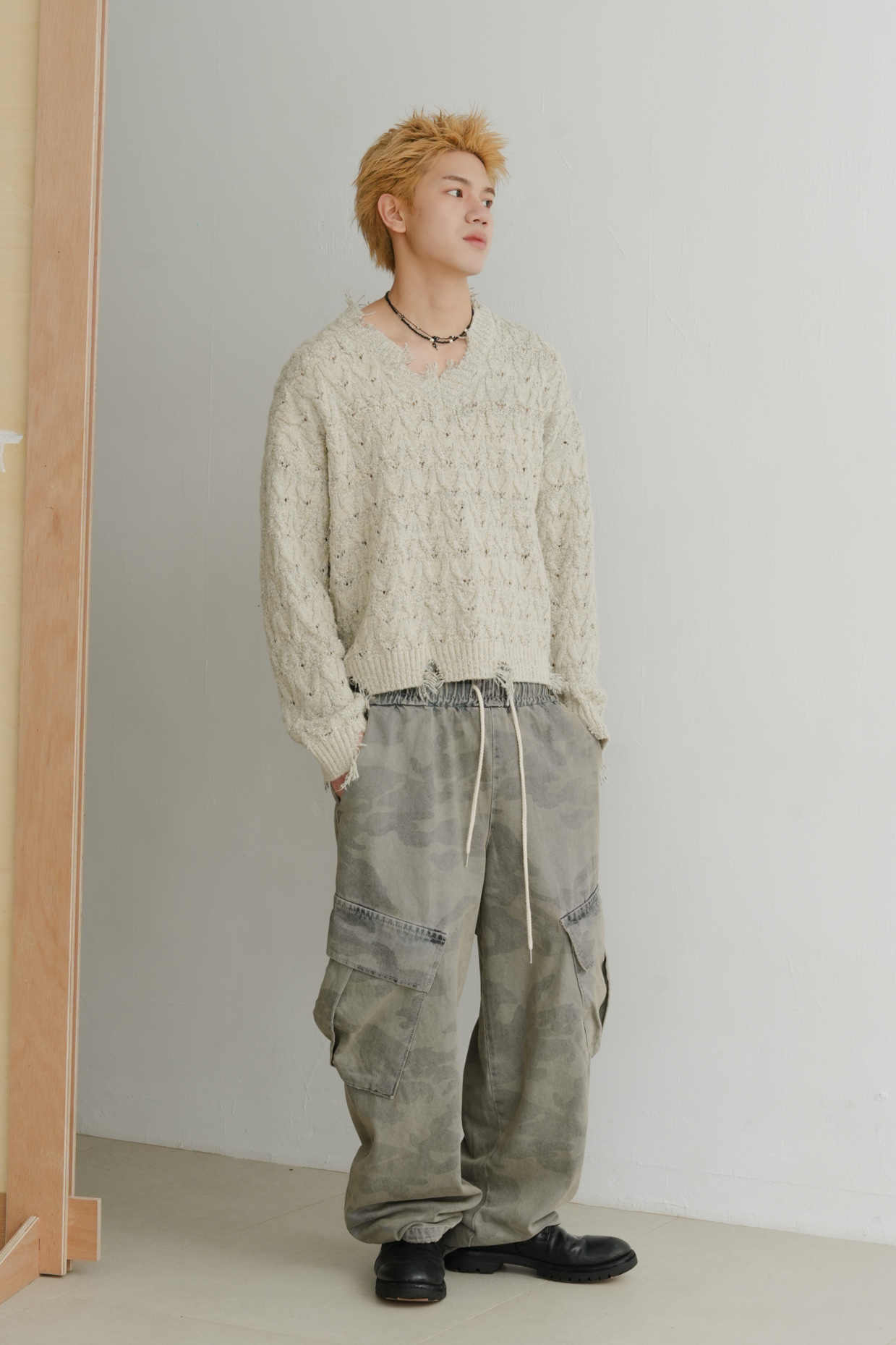 v neck distressed knit #毛衣
