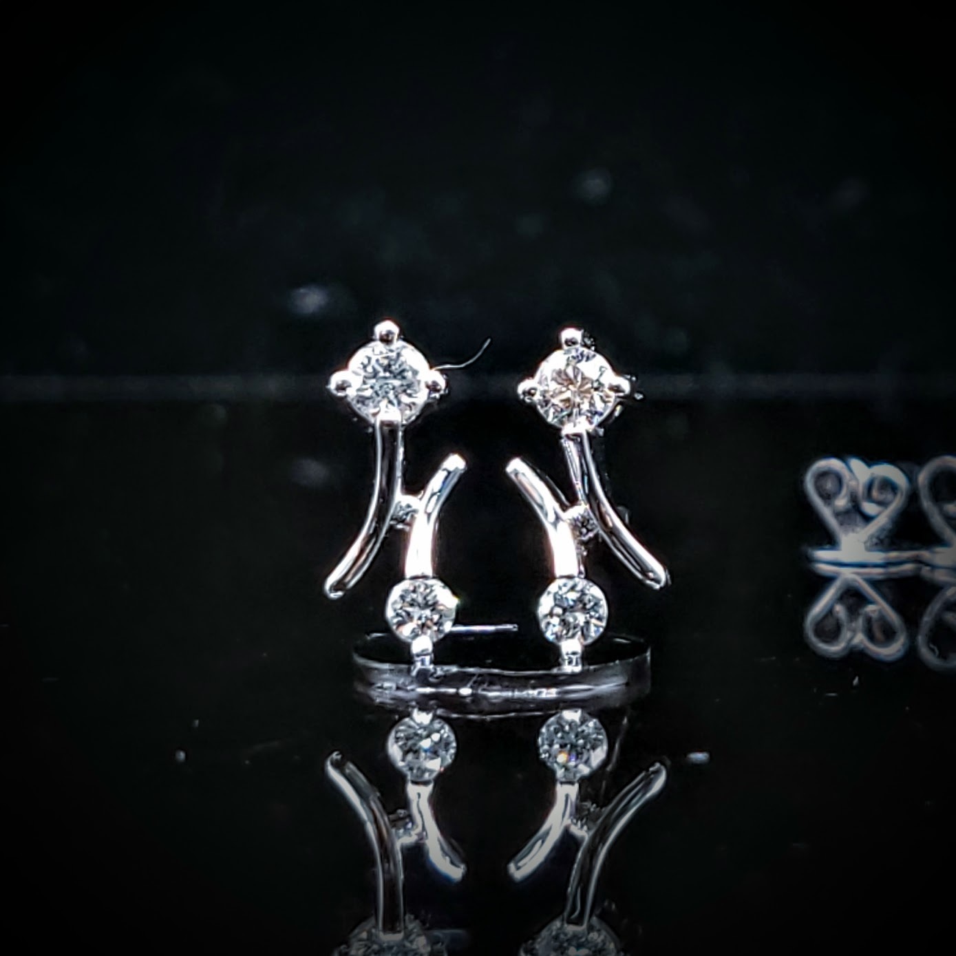 全新18K白金25份鑽石耳環