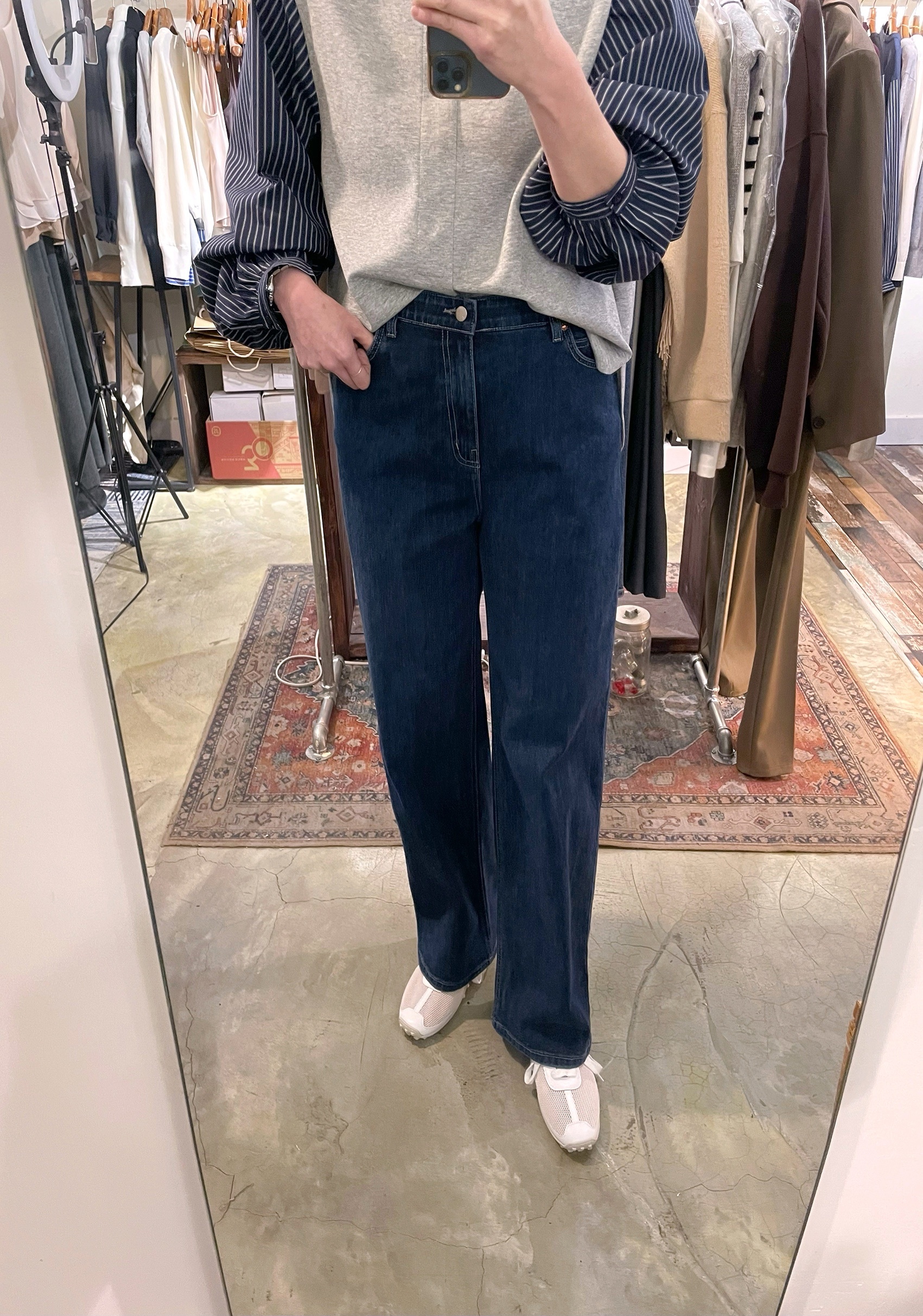 👖 薄料直腳彈性牛仔褲 👖