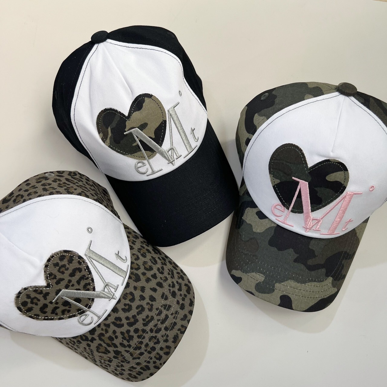 MUCENT 愛心刺繡老帽