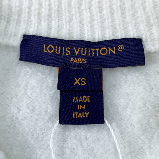 LV 品牌壓印字體細節觀察