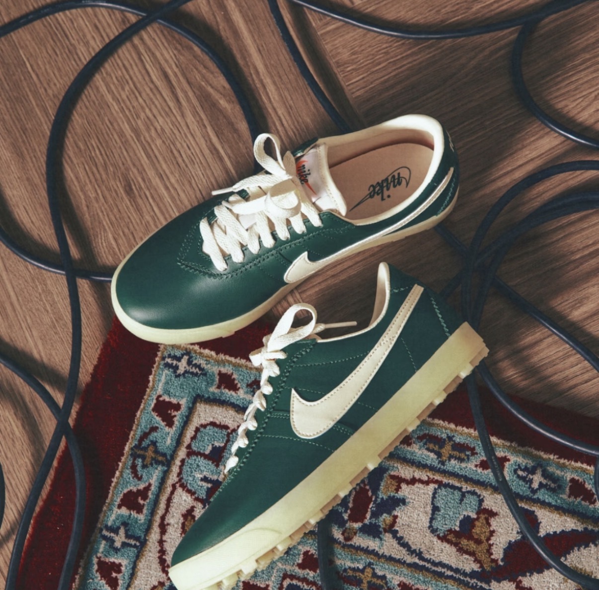 女鞋 NIKE W ASTROGRABBER LTHR 綠色 MEOVV同款 復古 皮革 鬆餅格紋 休閒鞋【II1259-300】