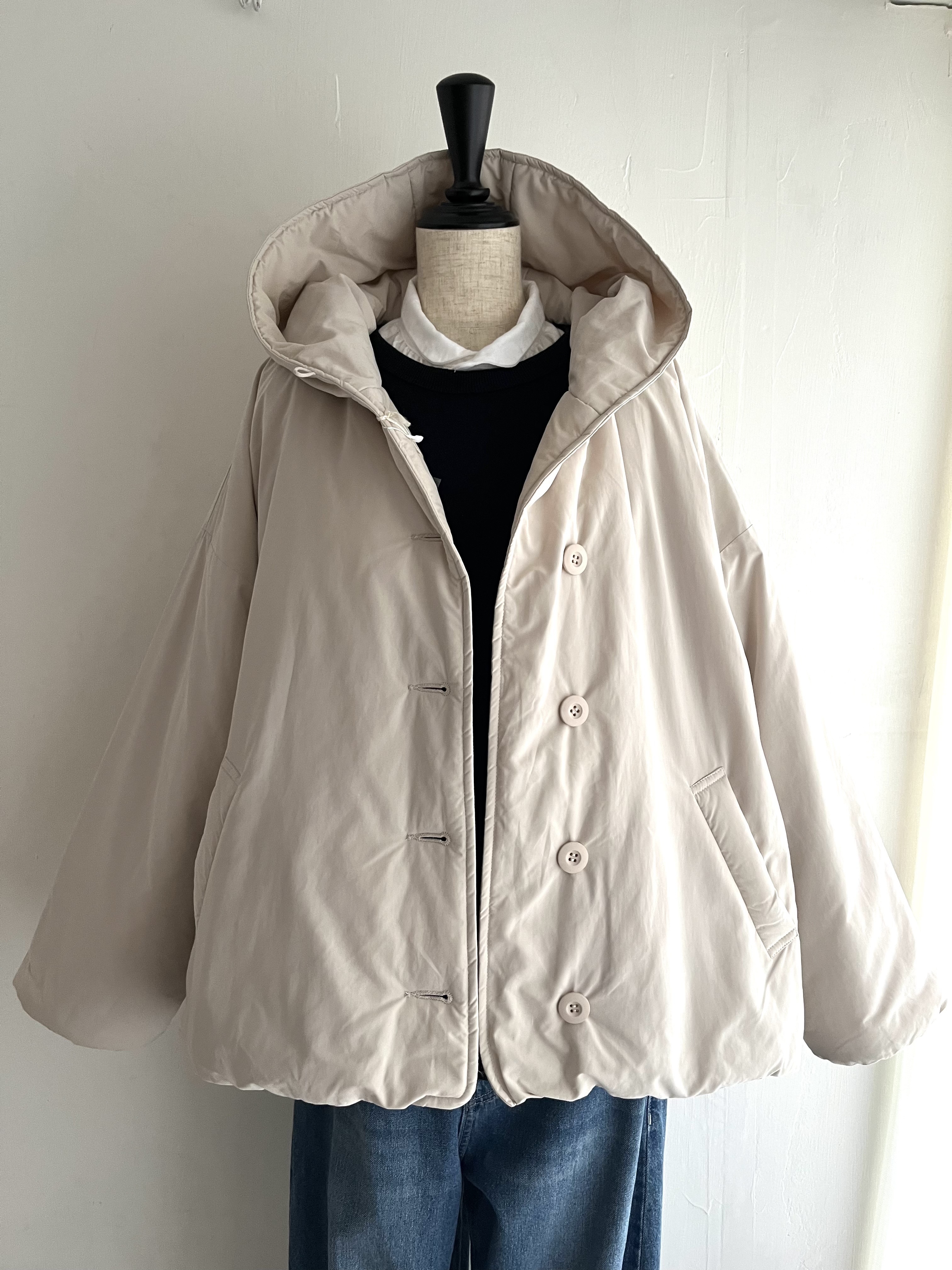 ista-ire象牙色夾綿泡泡領有帽褸