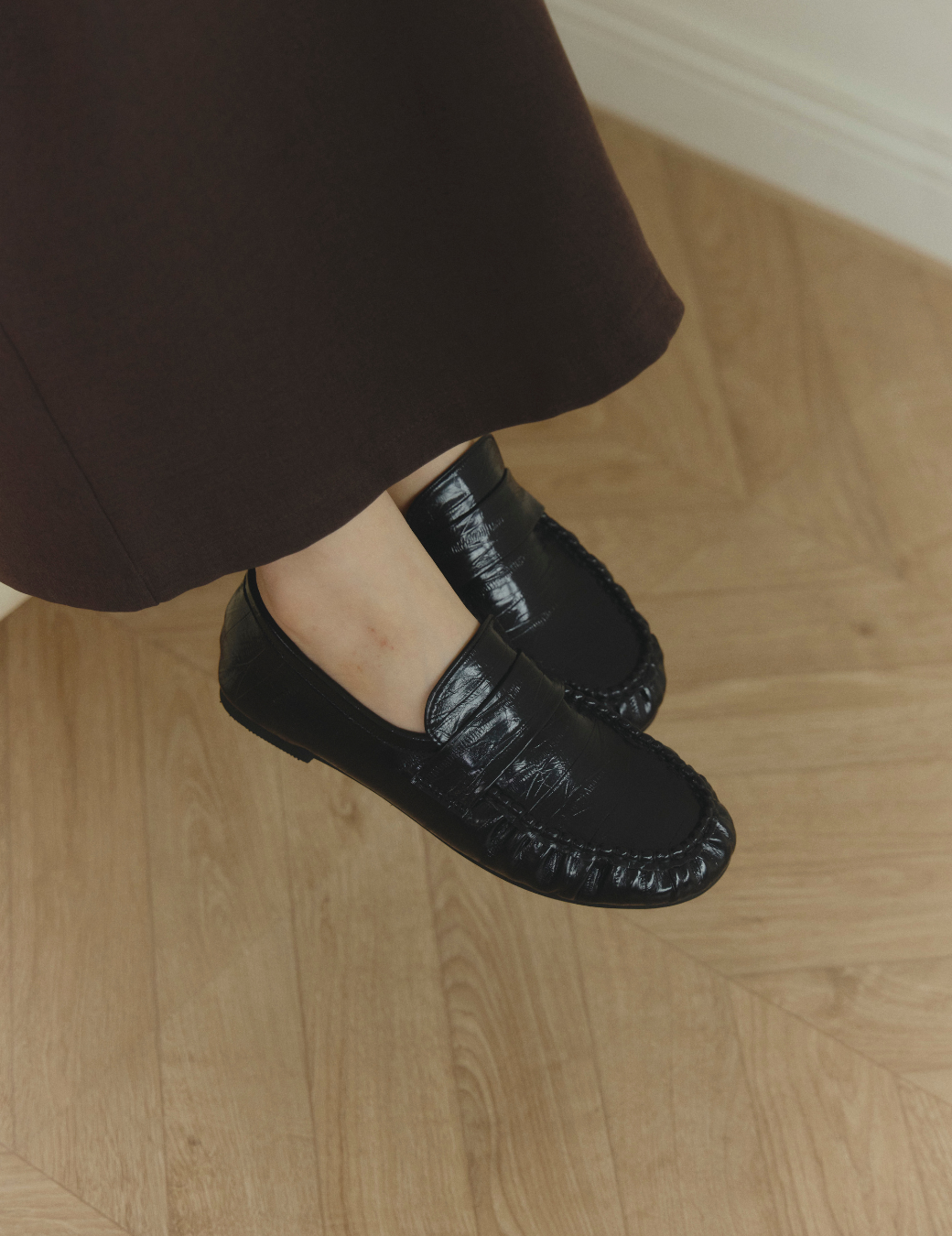 皮革摺紋樂福鞋（2色/3尺寸）