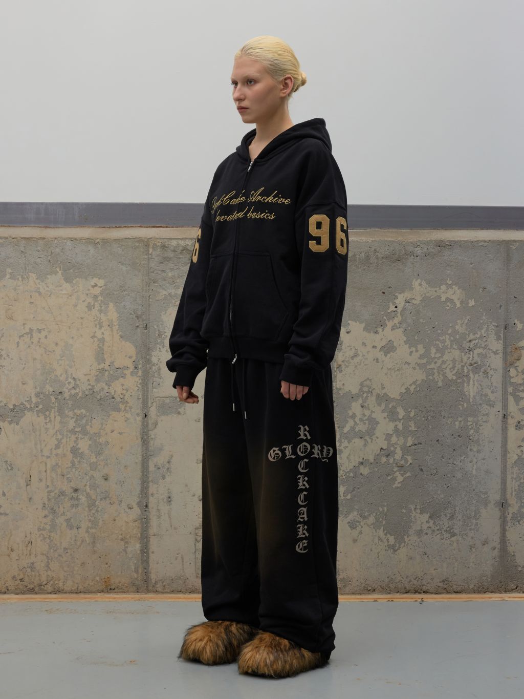 【現貨】Washed Cross Lettering 2way Jogger-Black
