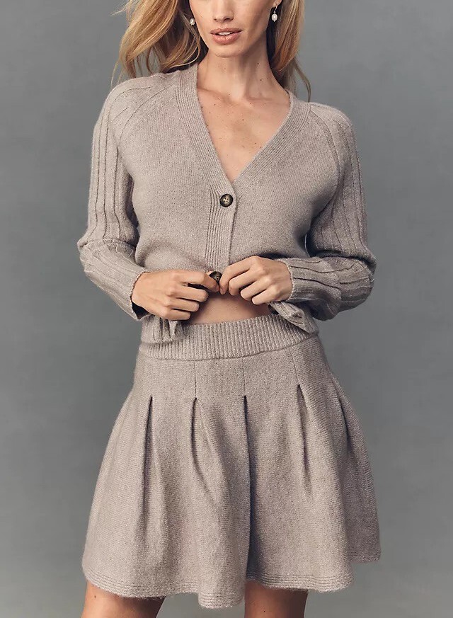 Mink棕褐色羅紋袖針織外套+百褶短裙套裝