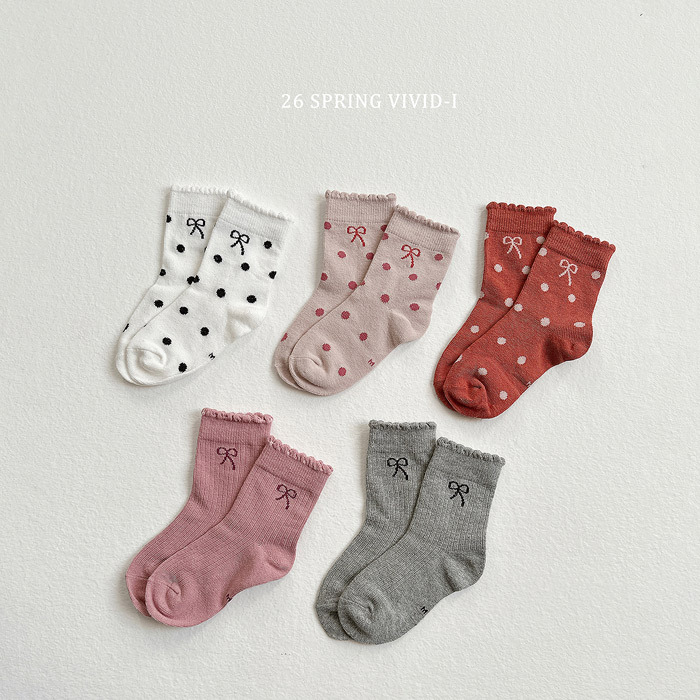 正韓春vividi 蝴蝶結波點木耳襪