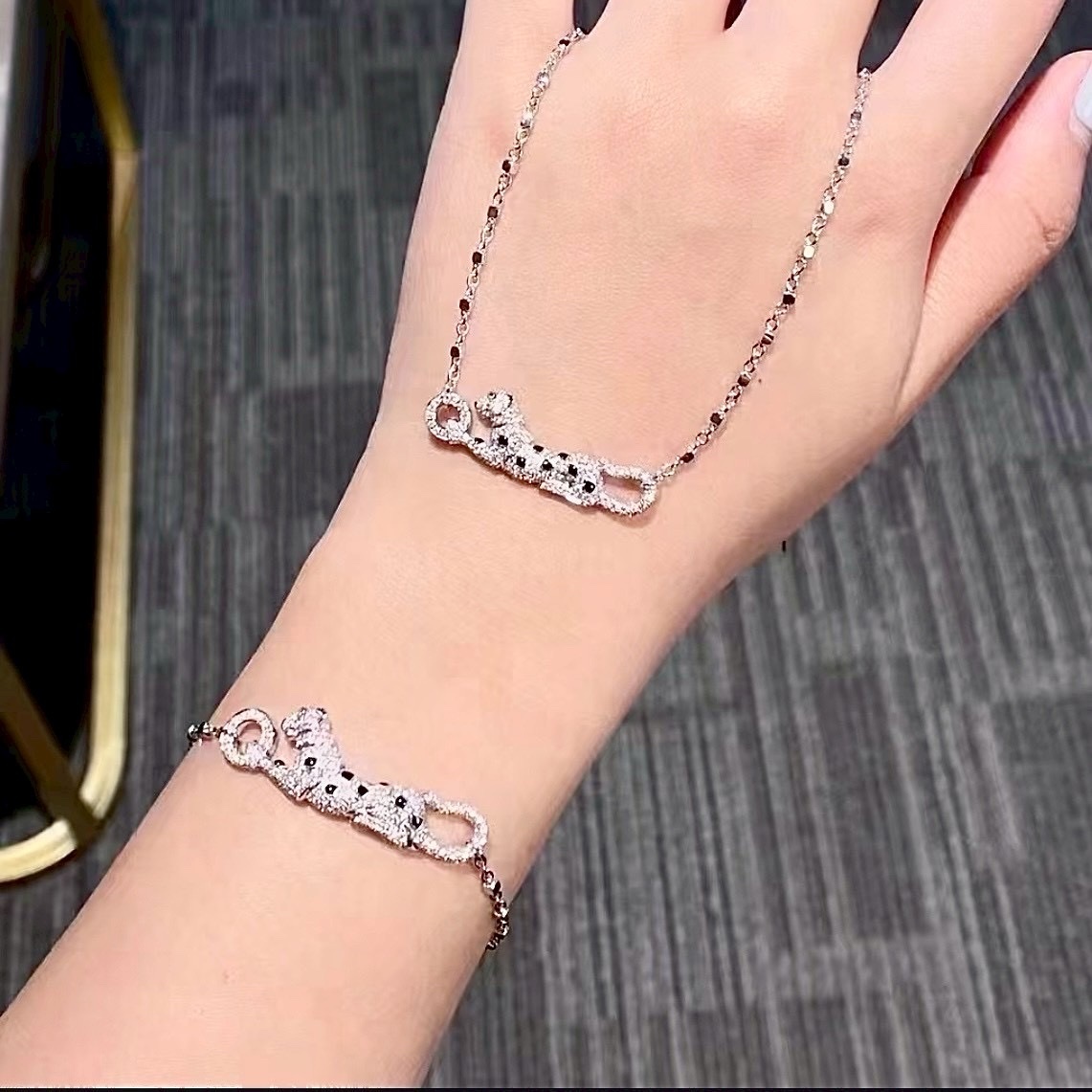 18k ct panthère”經典滿鑽獵豹高奢華定製項鍊/手鍊