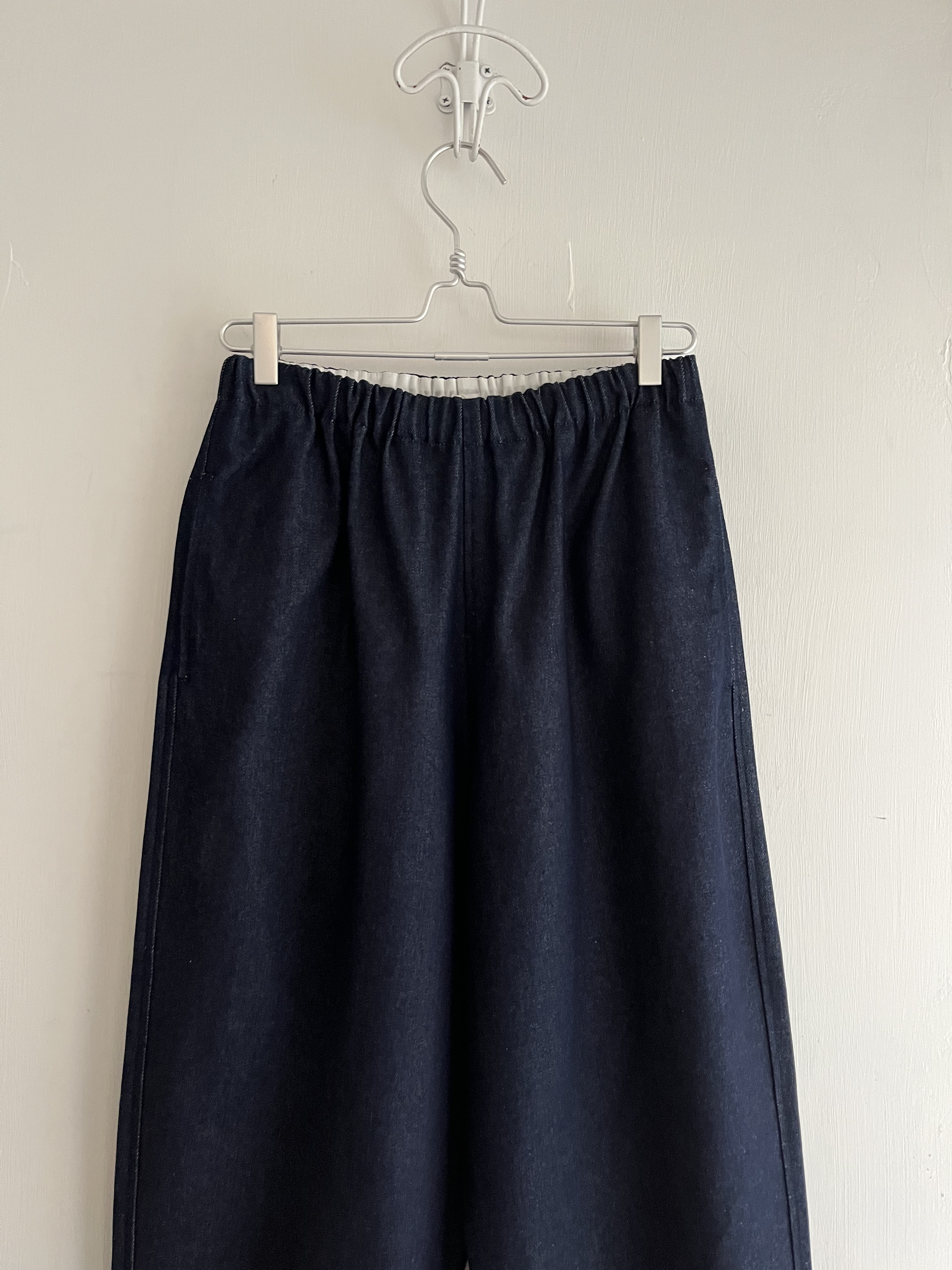 ynir藍色全橡筋牛仔褲