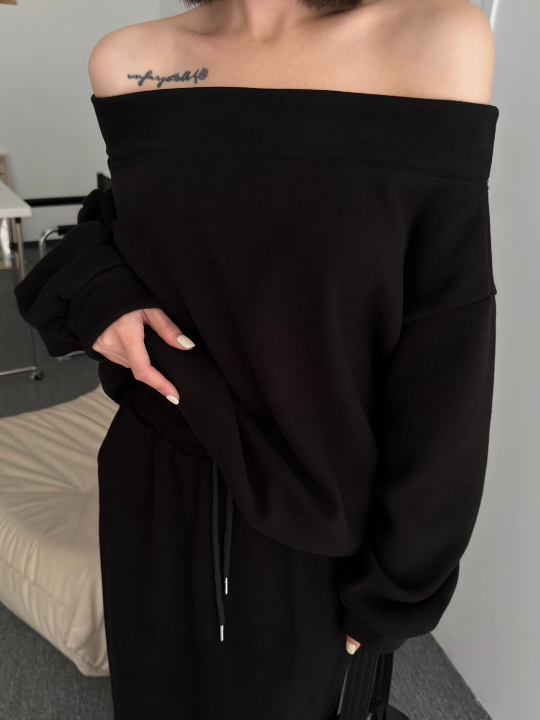 一字領內刷毛套裝