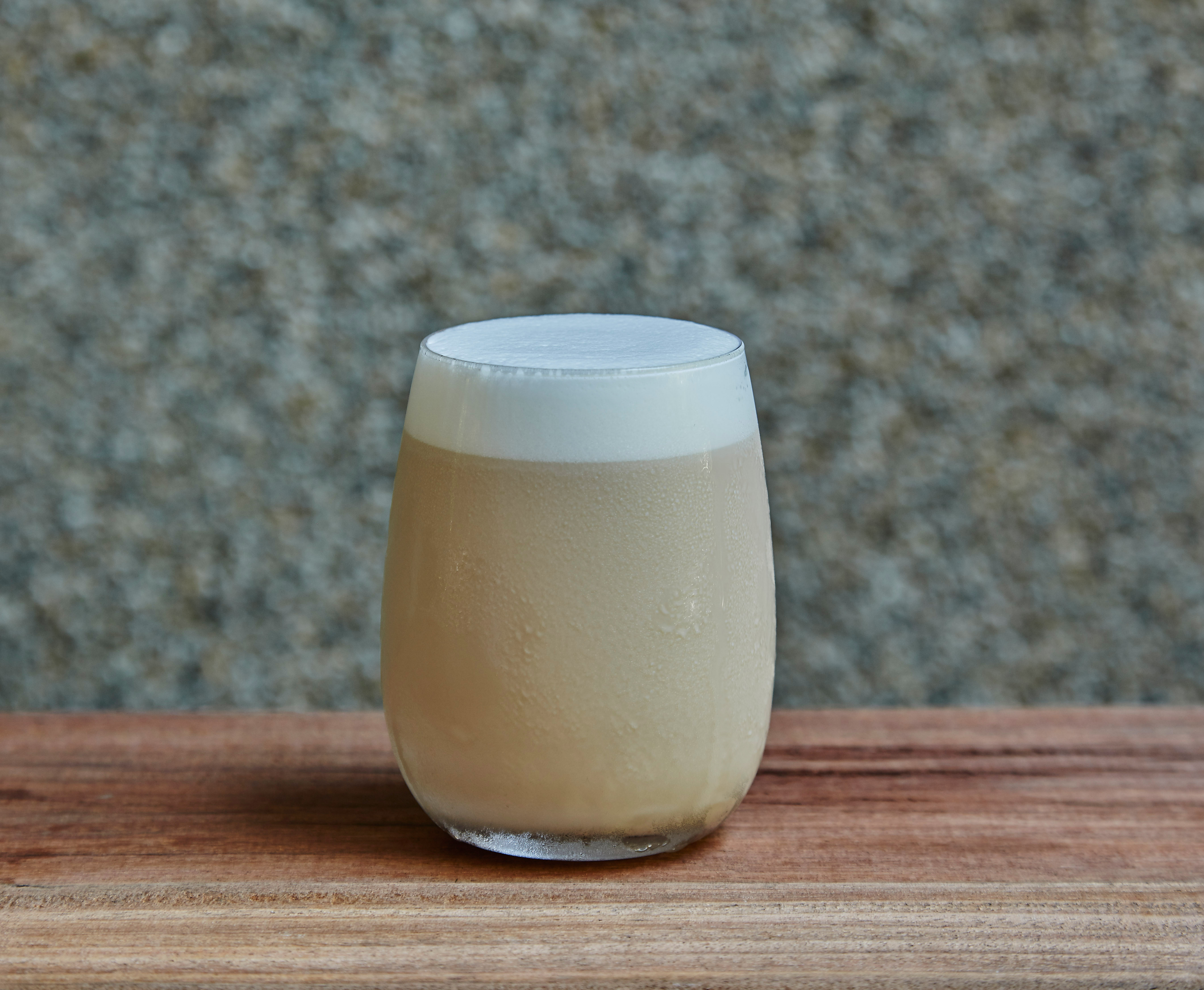 半日紅龍鮮奶茶(冰)