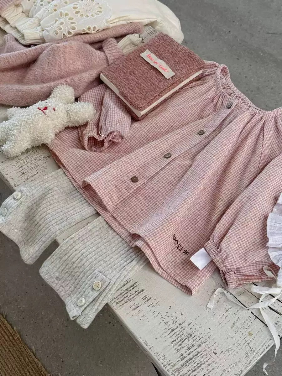 細格紋粉色上衣