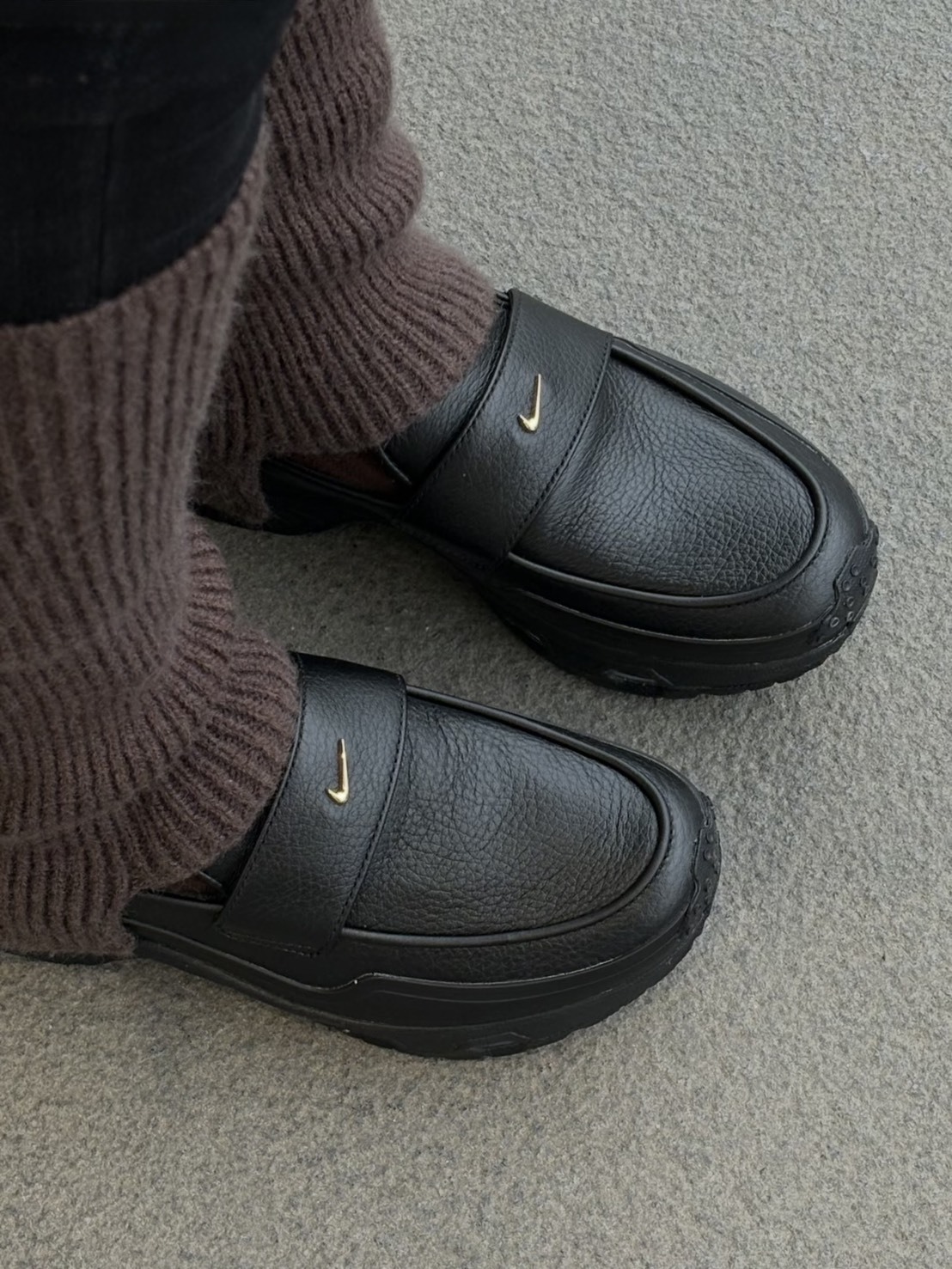 Nike Air Max Phenomena "Black" 全黑 氣墊樂福鞋