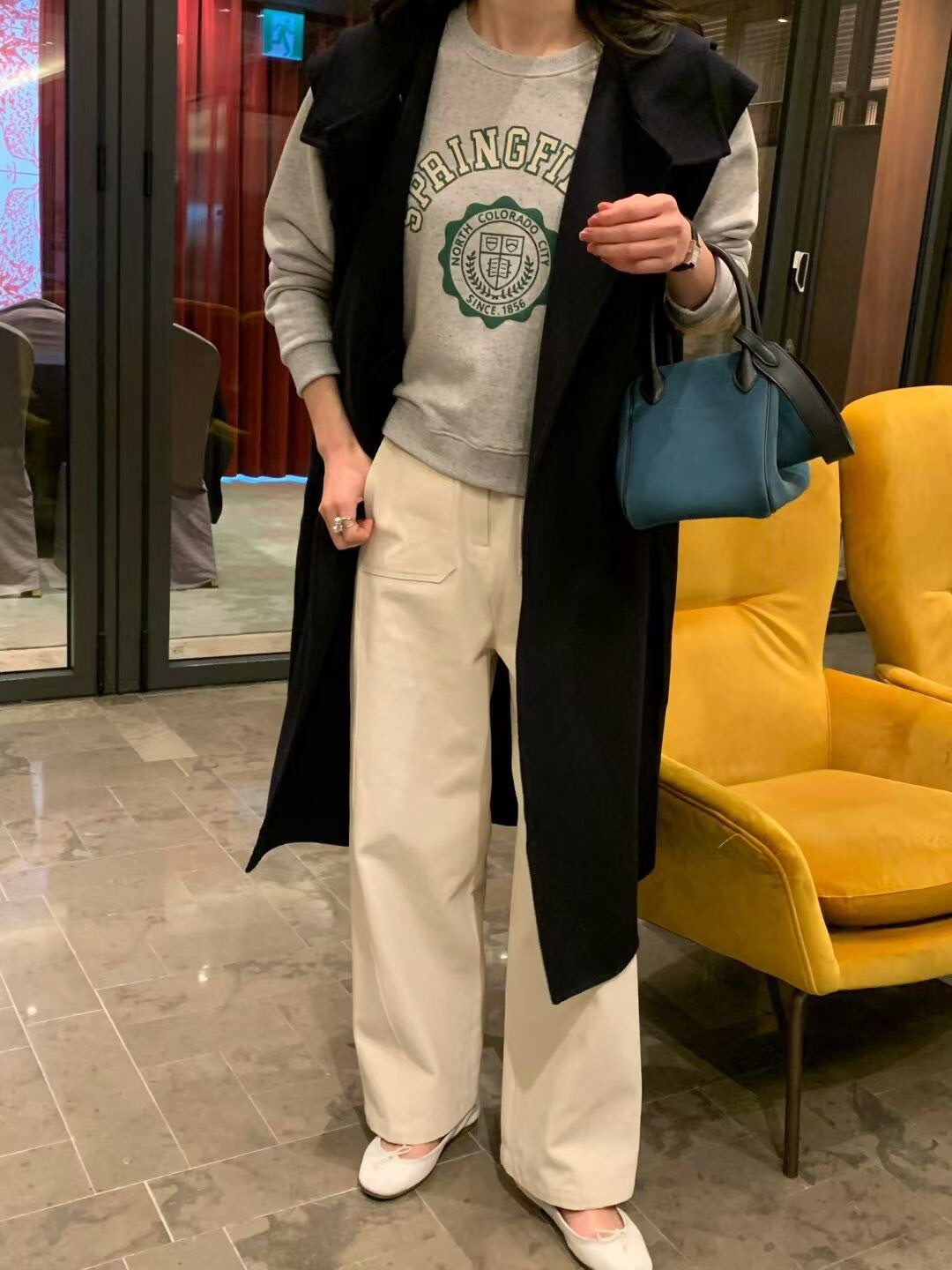 歐美女子翻領單釦造型長版背心外套 / 2色