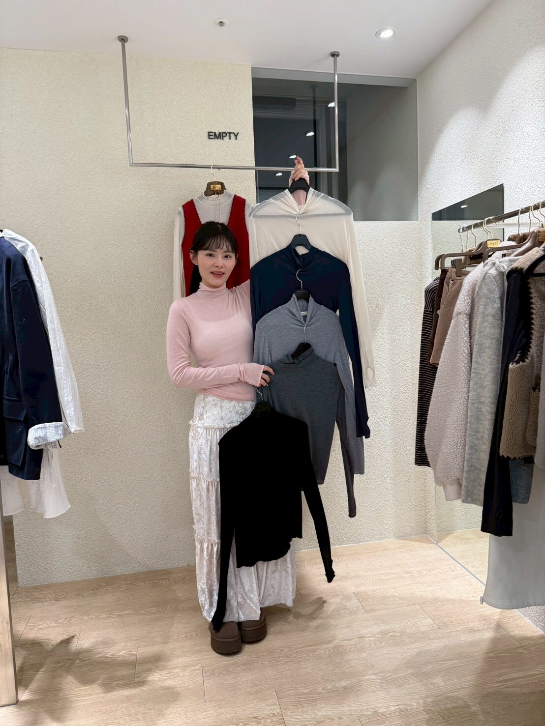 EP5416 高領透膚袖套羊毛上衣 *$380/2件* (優惠碼同充值購物金不適用)