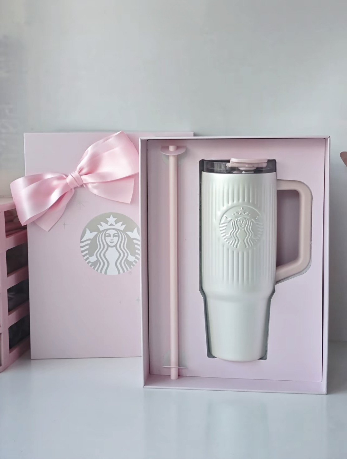 iSNEAKERS | STARBUCKS 星巴克 星動告白系列 情人節限定 不鏽鋼吸管杯 禮盒 910ml