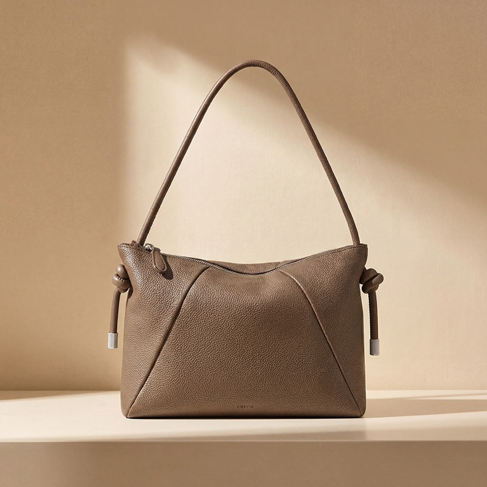 Willa 真皮肩背包-灰色 ZB11119793