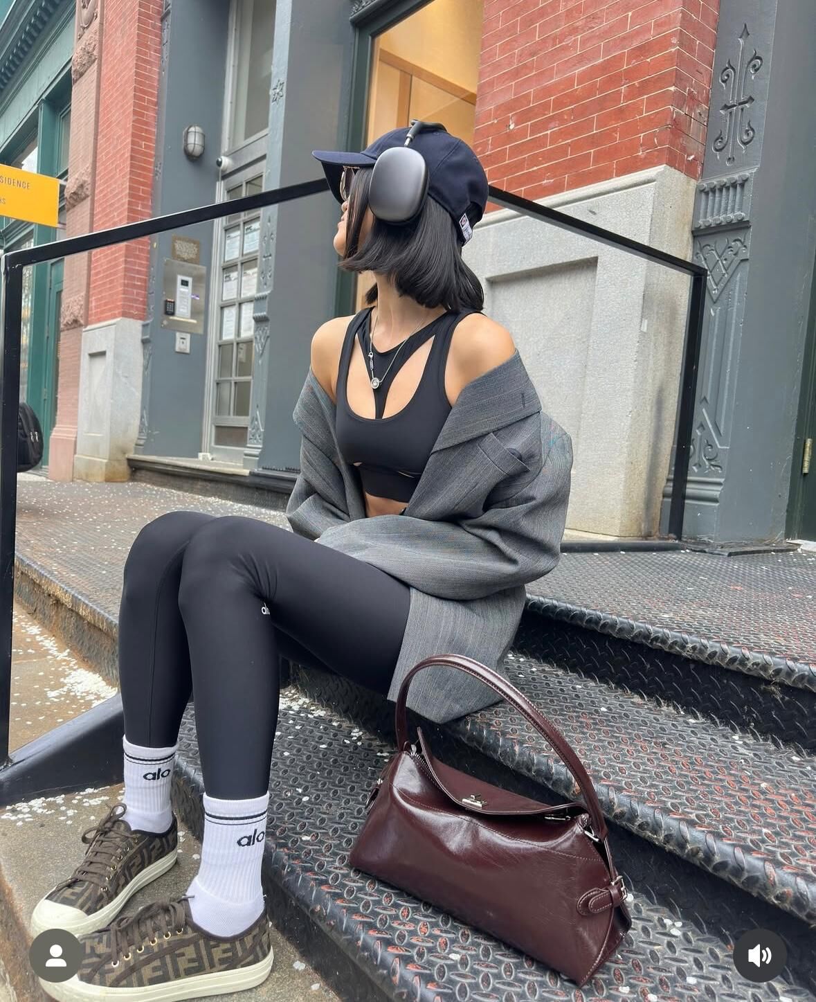 Z1 Bob Oré  ZEPHYR  微風手袋 - 巧克力色