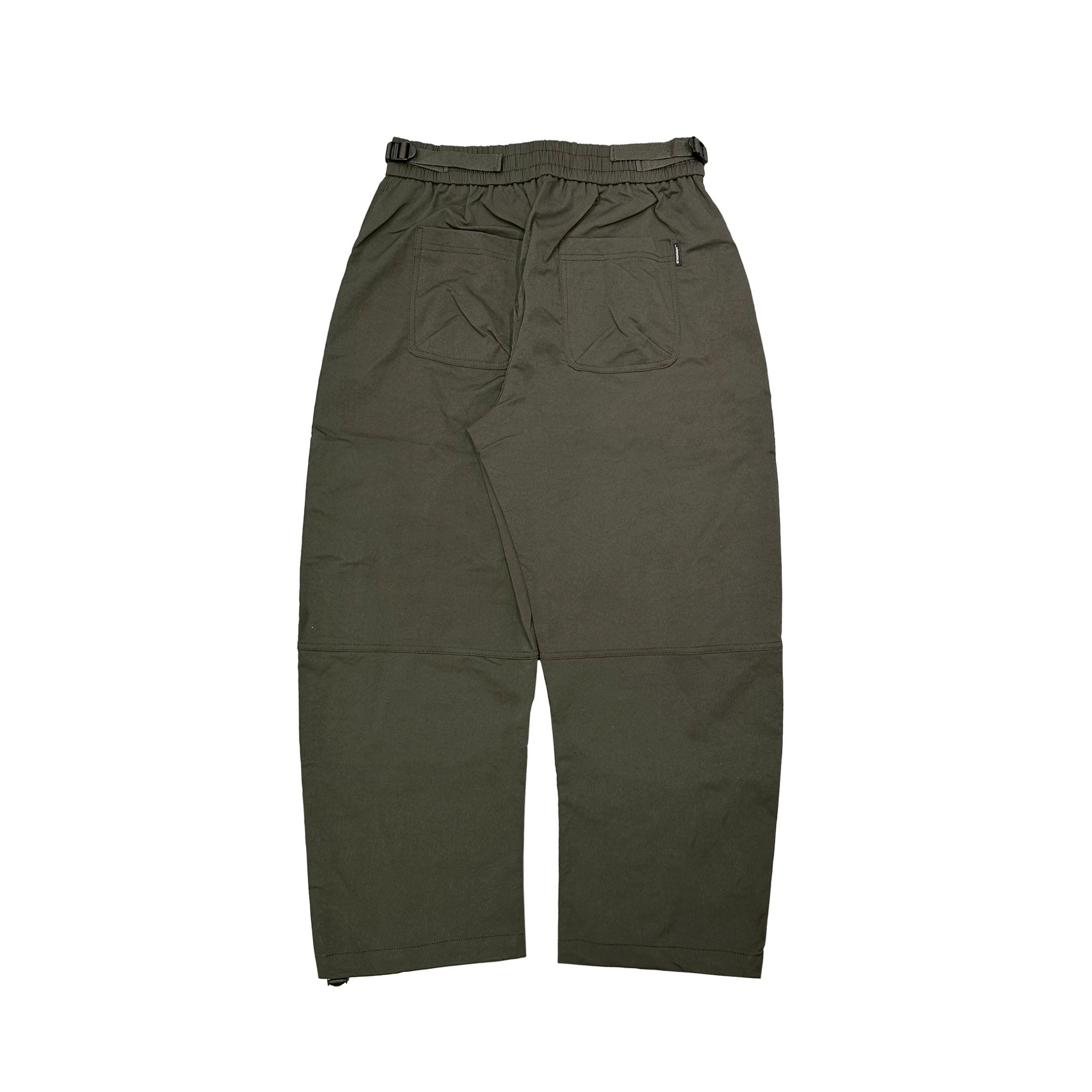 XCTRL 特殊開檔彎刀長褲-綠