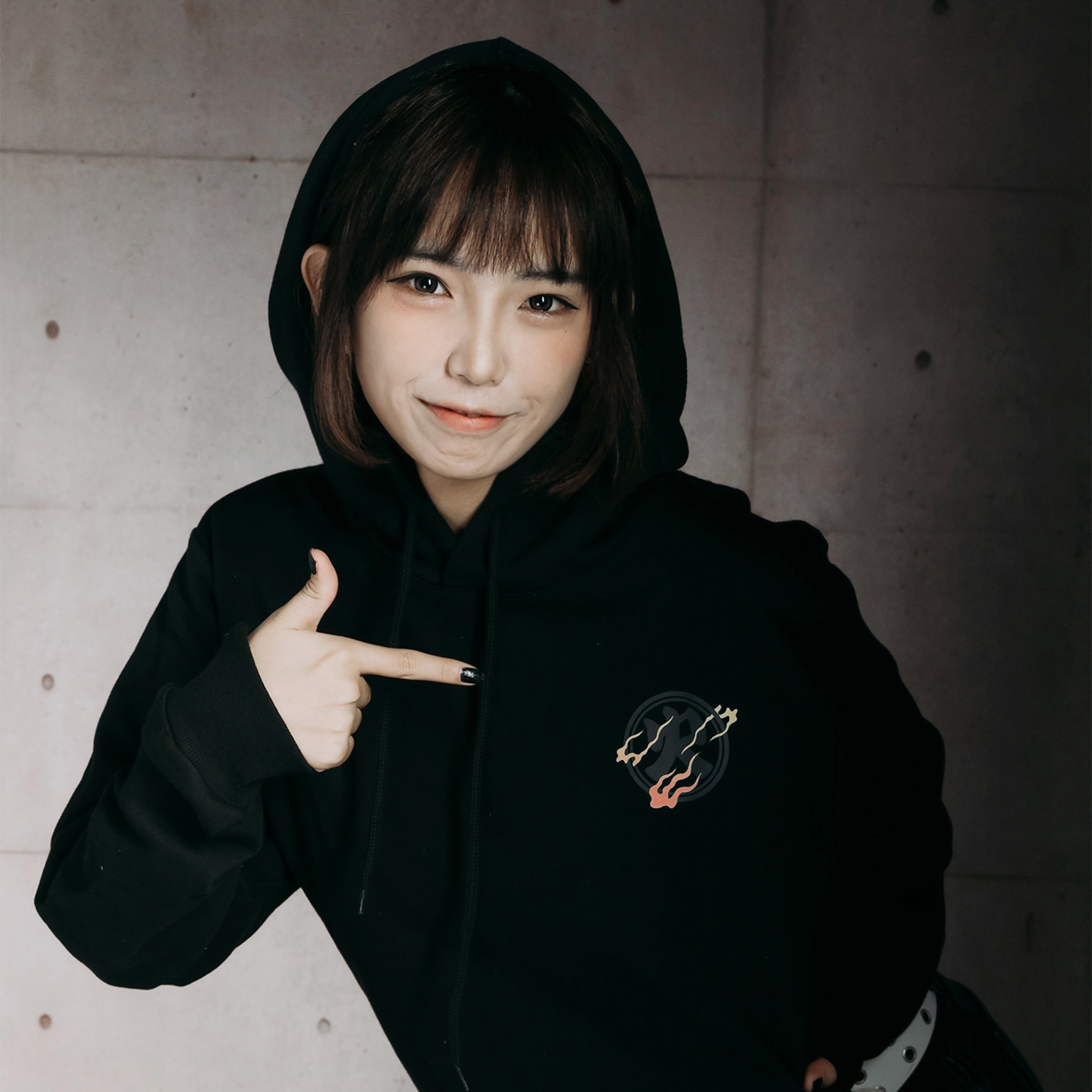 XCTRL 火馬變色帽T-黑