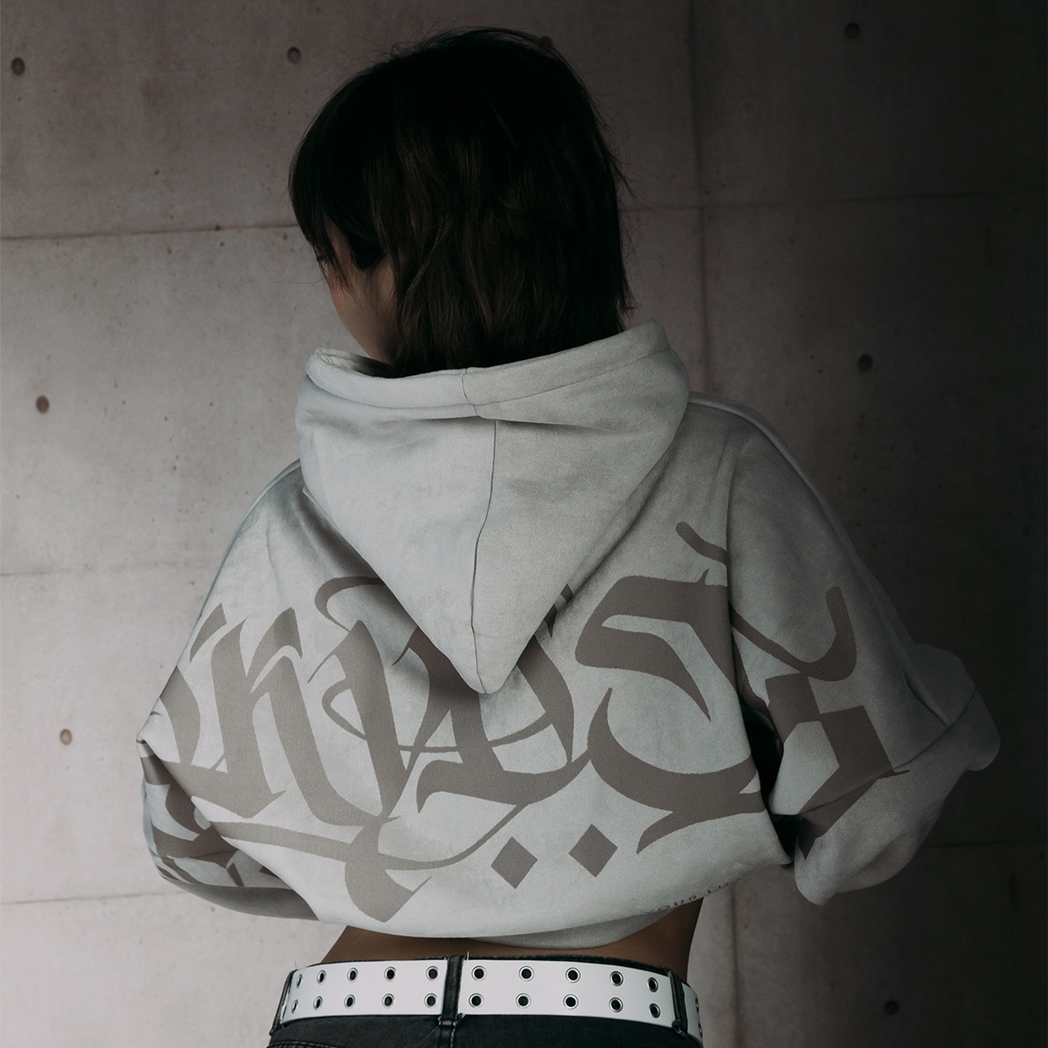 XCTRL 東京塗鴉皮絨寬版帽T-淺灰