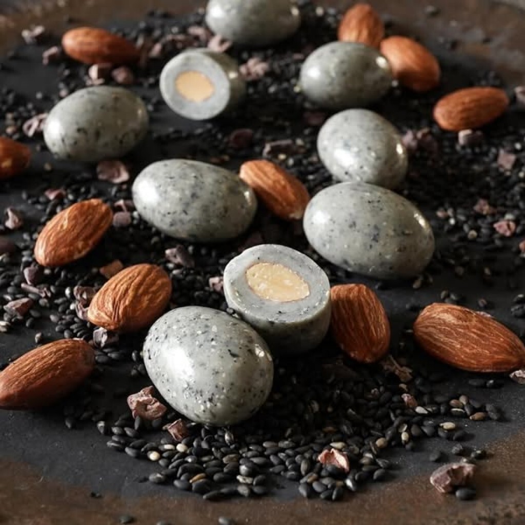 【直播】LX013051 日本REIKA 黑芝麻杏仁巧克力 200g