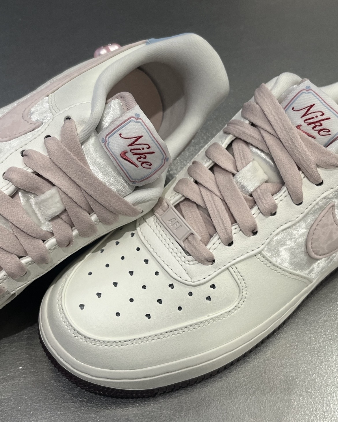 (預訂) Nike Air Force 1 Low - Valentine‘s Day 2026