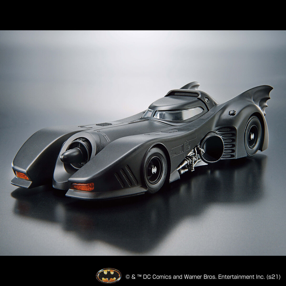 [DC] 1/35 SCALE MODEL KIT BATMOBILE (BATMAN Ver.)