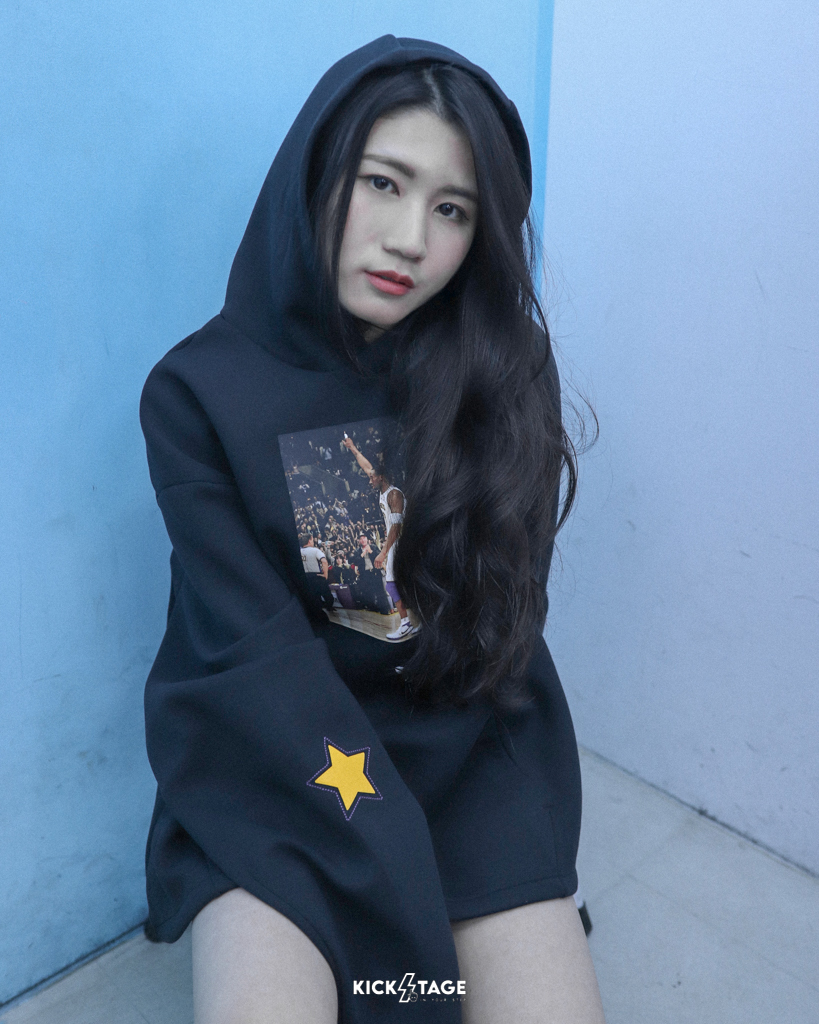 男款 NIKE X KOBE BRYANT HOODIE 81分 黑色 科比 休閒 連帽 帽T【IO9562-010】ZK1