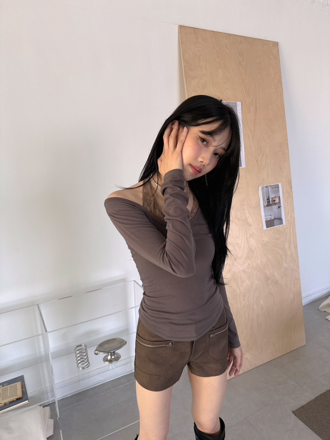 9.amez project   Gen Z Leather shorts 拉鍊皮革短褲（brown)