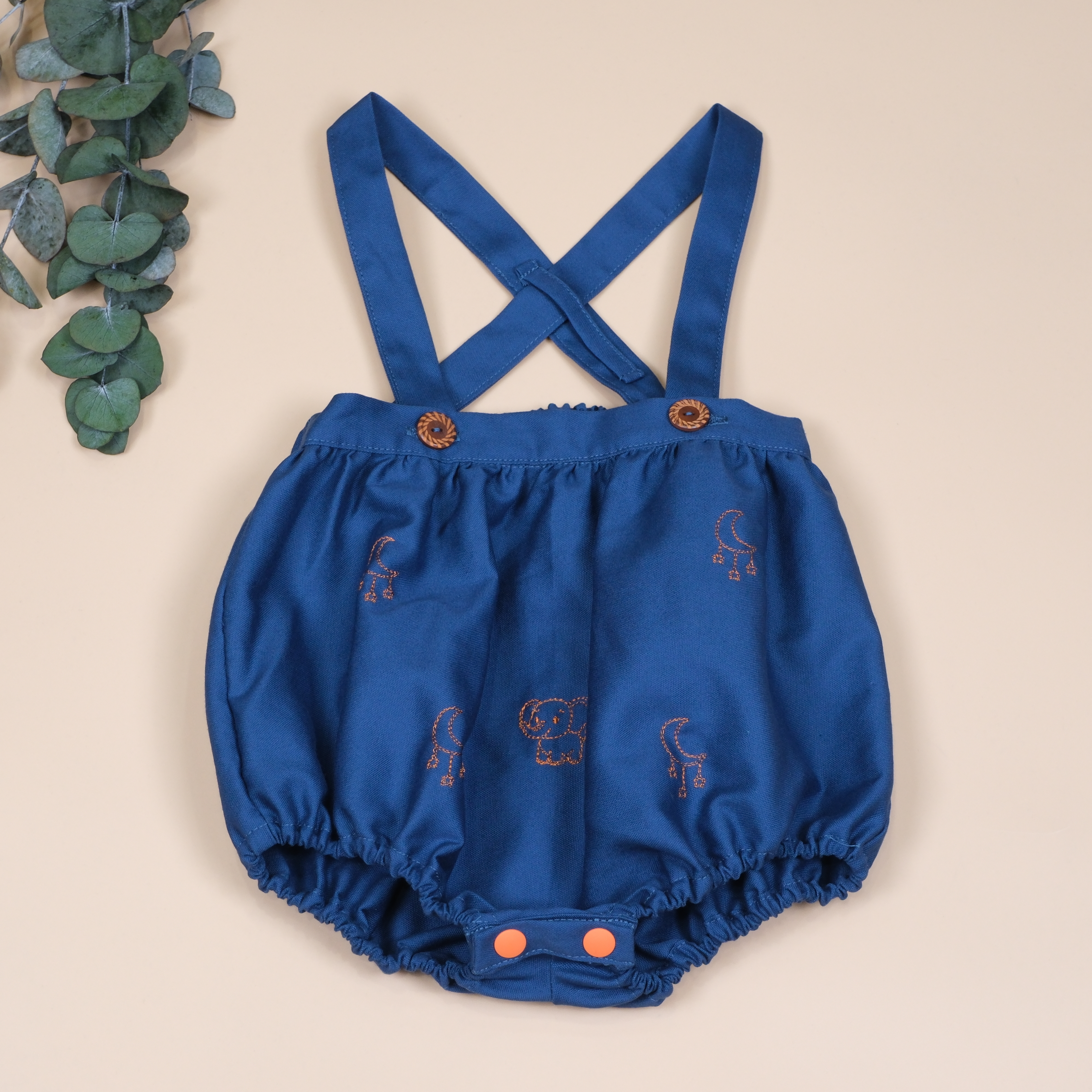 刺繡大象 ◈ 手作吊帶包屁衣 ◈ 夜藍