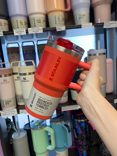【預購】Stanley Quencher ProTour H013053 水樽 14oz （Hot Coral Fade）