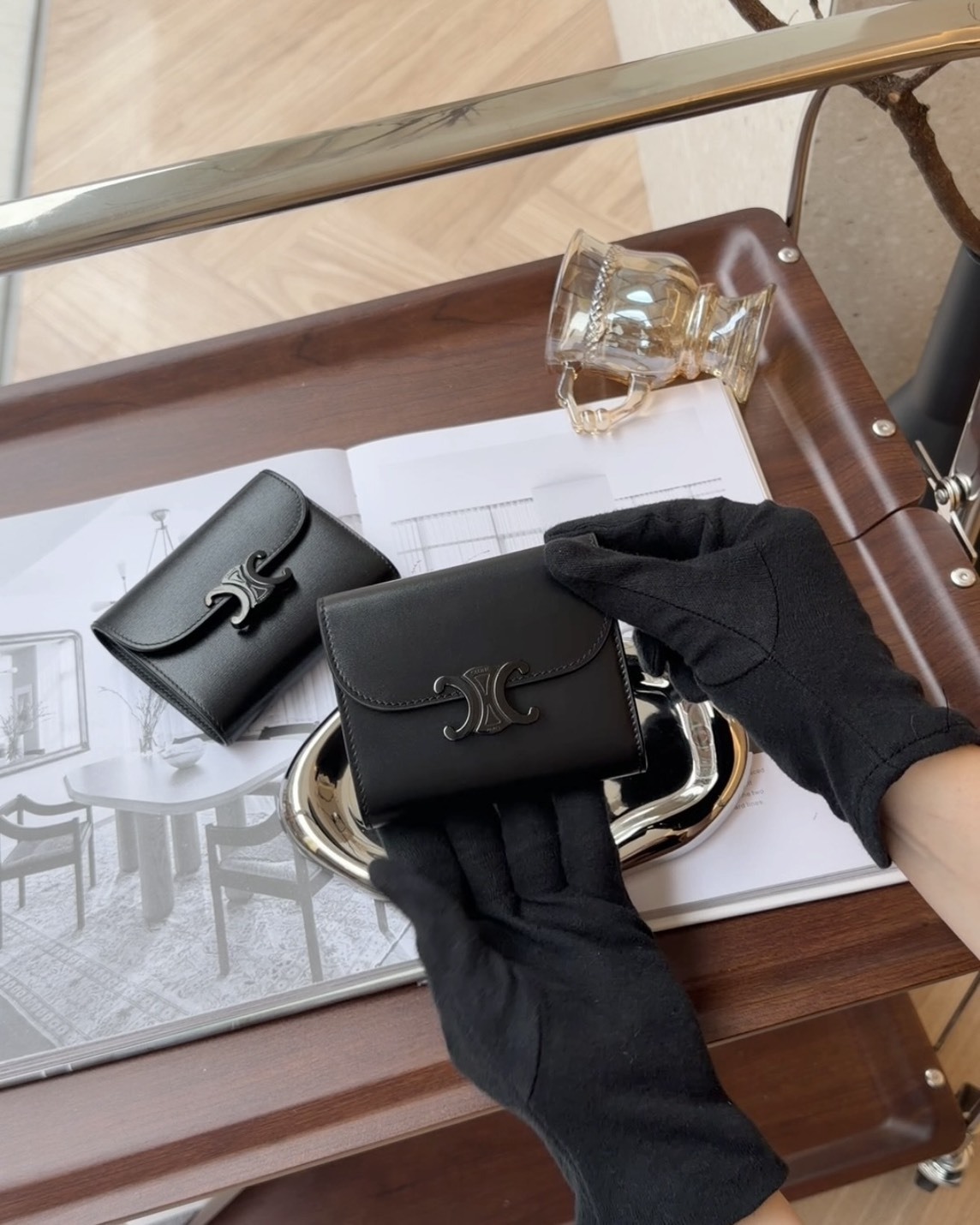 CELINE｜凱旋門三折短夾 全黑