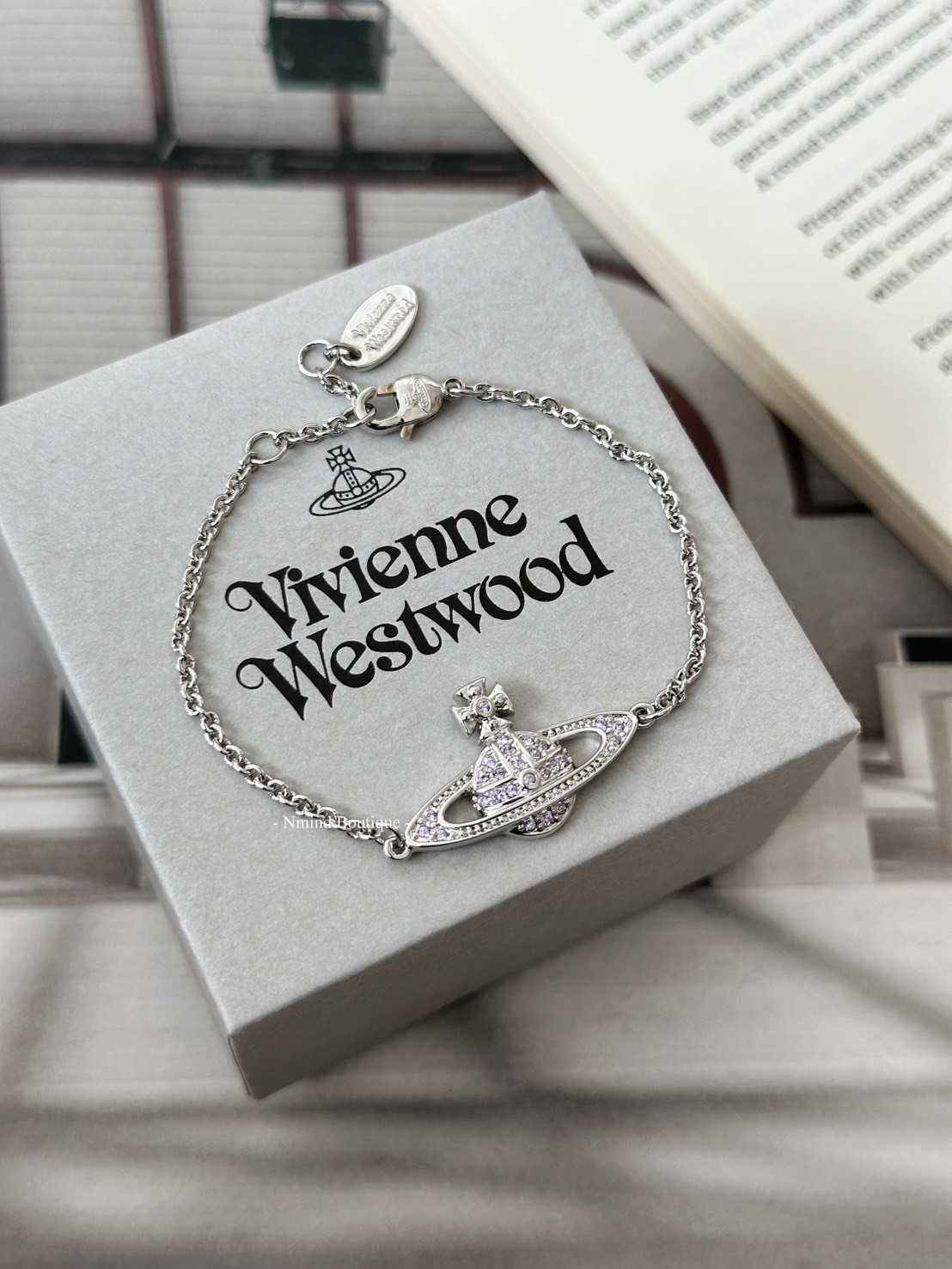 <好飾到✨> Vivienne Westwood Mini Bas Relief 夢幻紫鑽星球手鍊