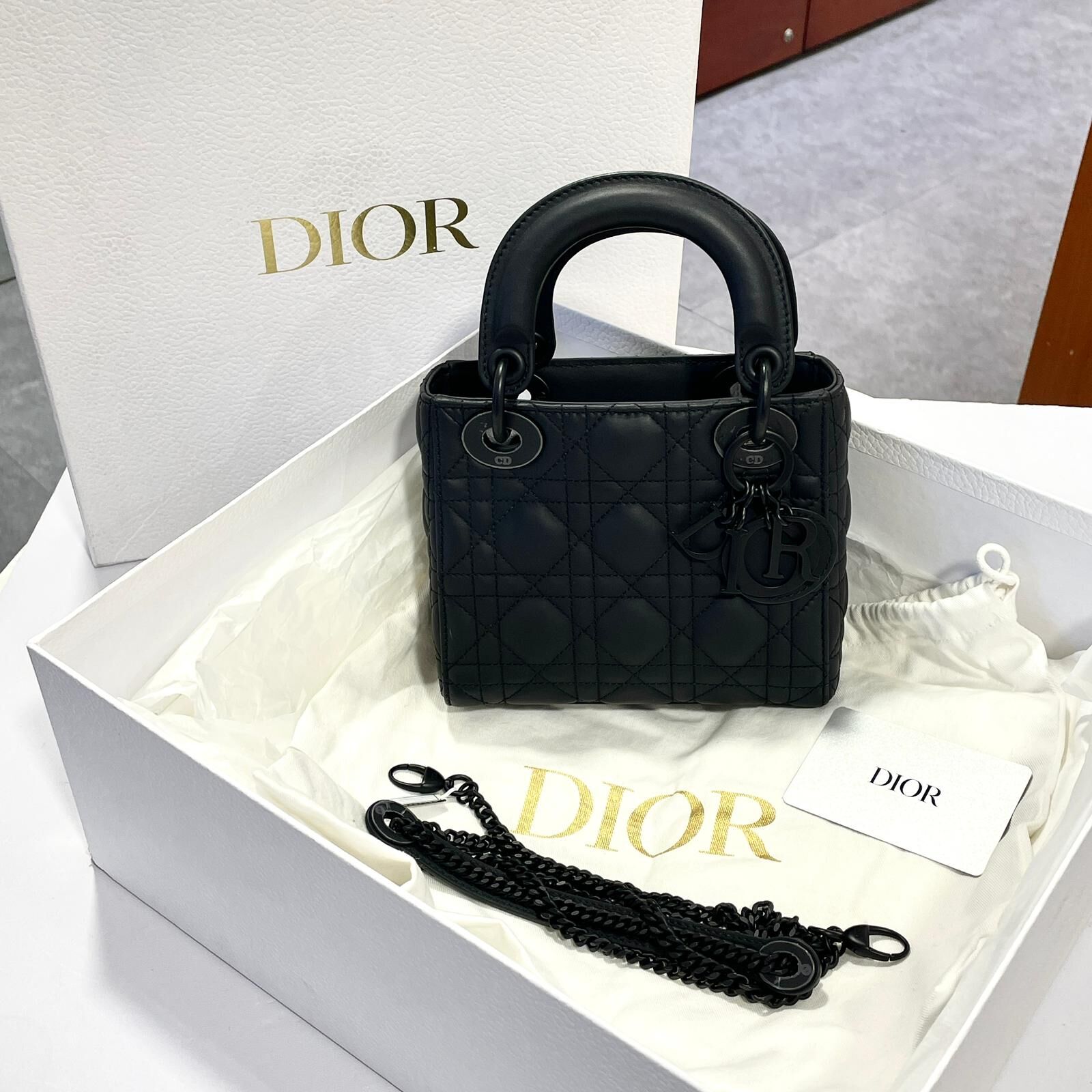 全新LADY DIOR SO BLACK 三格黑色啞光小牛皮小號 #迪奧磨砂黑 M0505SLI_M989 #BRAND NEW #香榭站正品