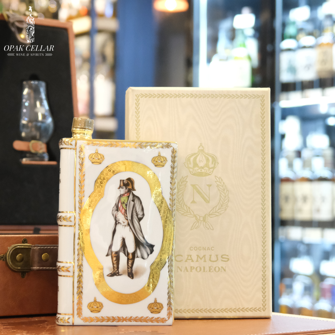CAMUS NAPOLEON COGNAC 特別版 1969年 Vintage (1969) Camus Napoleon Brandy, Bi-Centyenial, limited