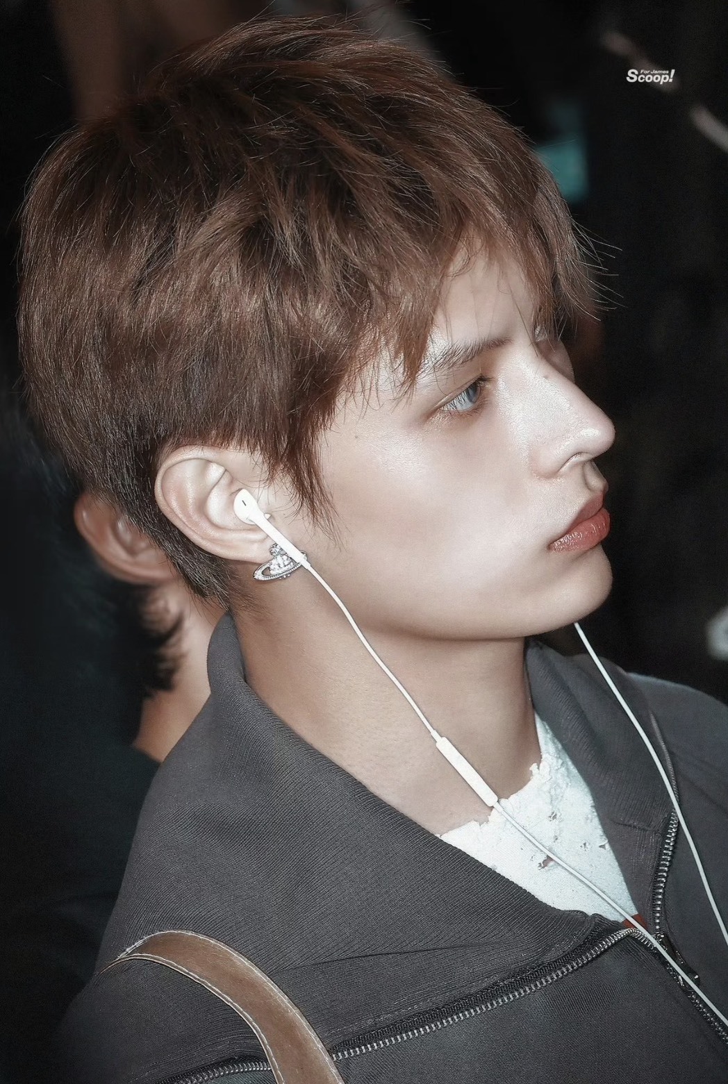 <好飾到✨> Vivienne Westwood Mini Bas Relief 滿鑽星球耳環