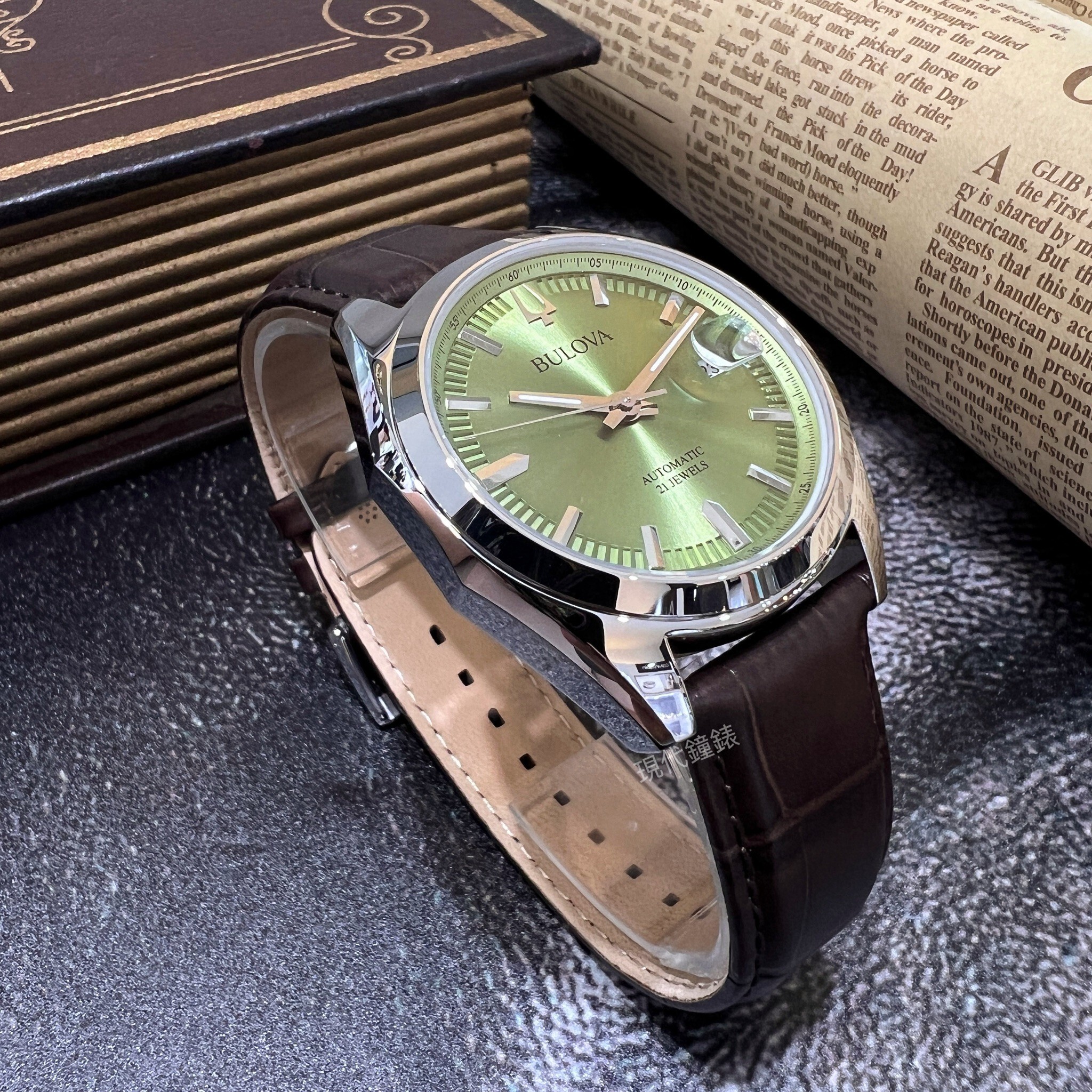 【BULOVA 寶路華】淺綠面自動機械腕錶96B427 39mm 現代鐘錶