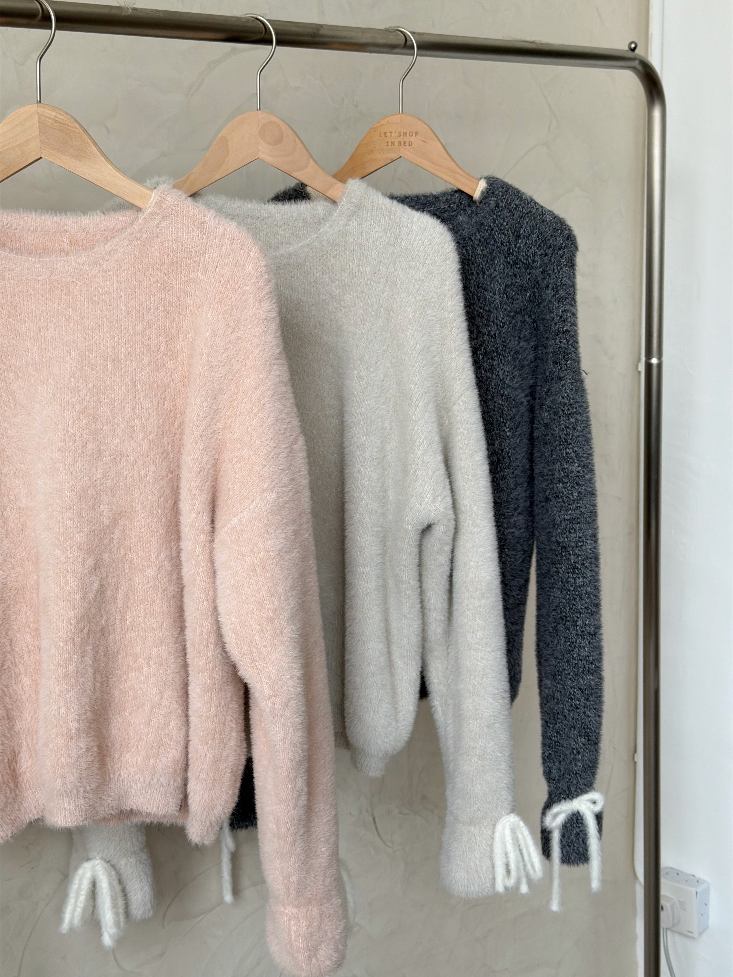 LSIBMADE47 親膚300%蝴蝶結手袖軟糯冷衫-3色